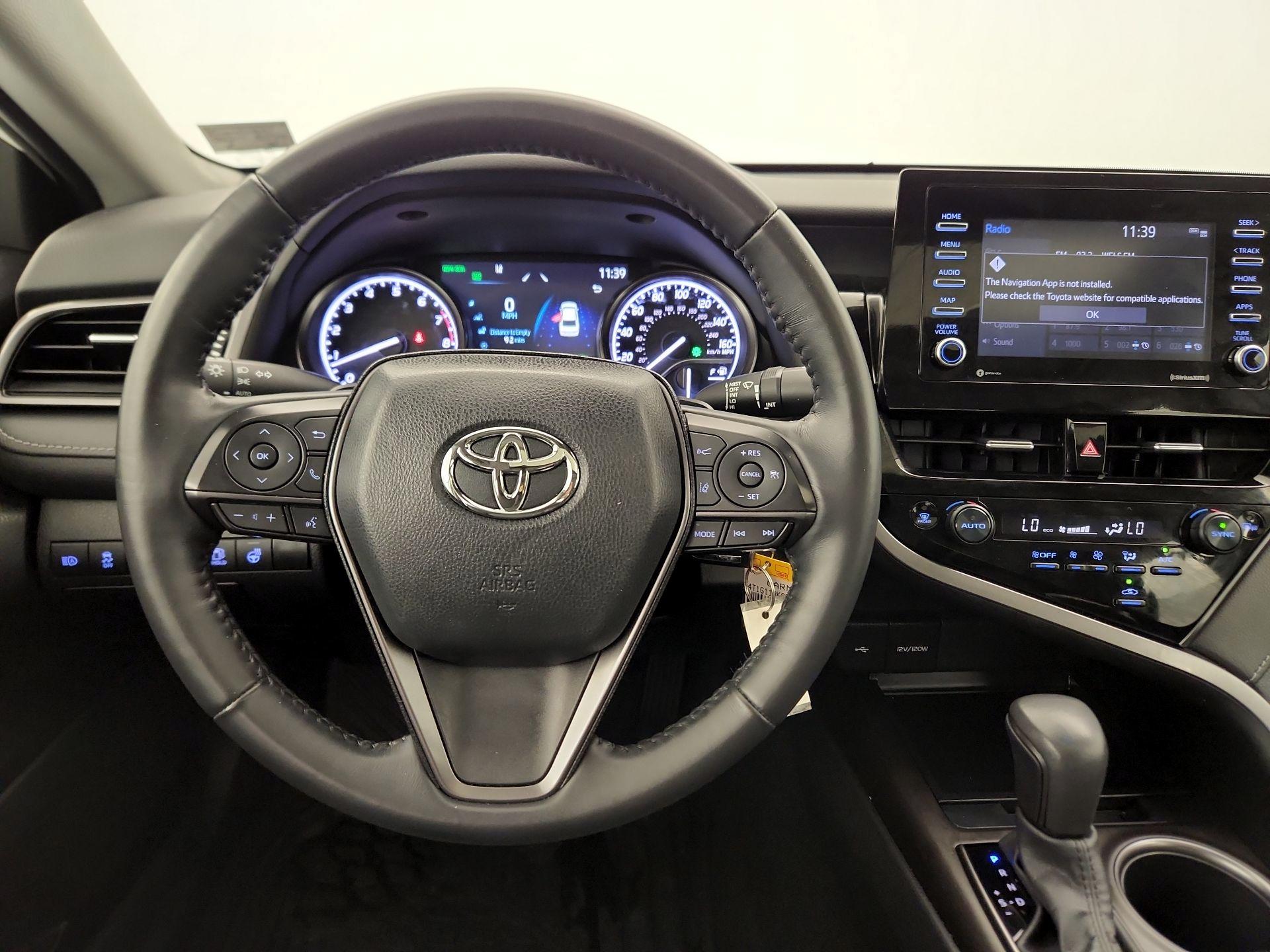 Thumbnail: 2023 Toyota Camry - 10