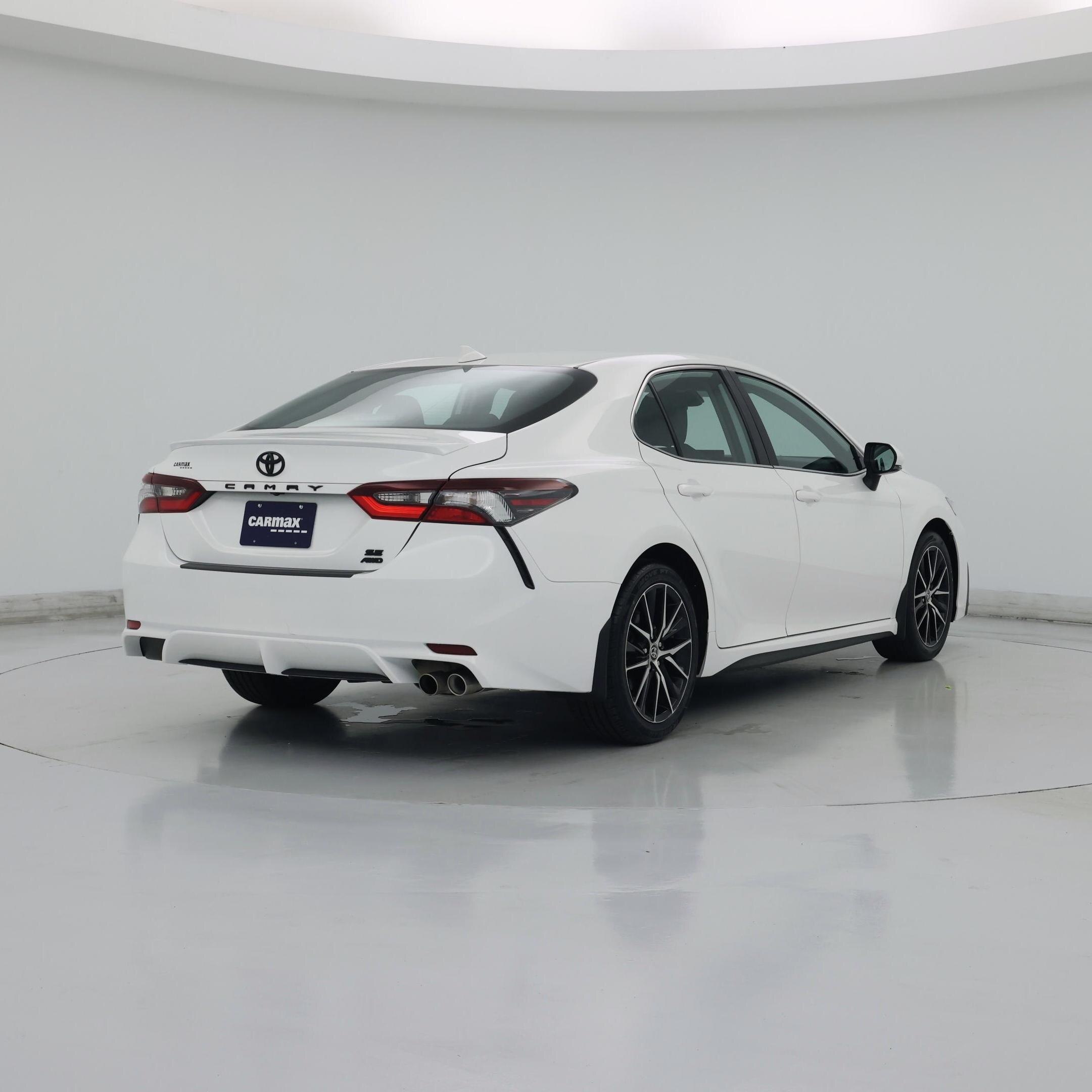 Thumbnail: 2023 Toyota Camry - 8