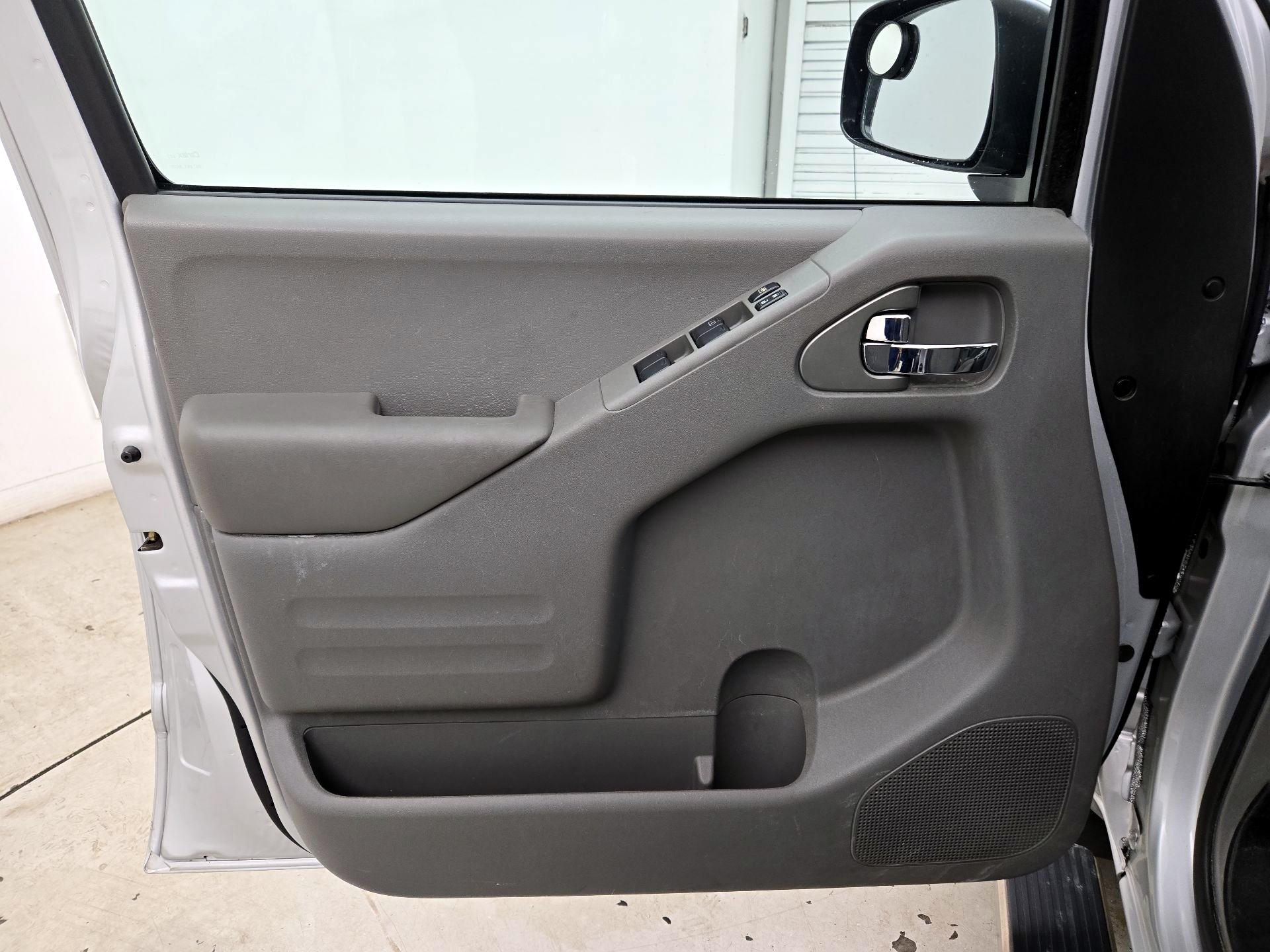 Thumbnail: 2016 Nissan Frontier - 12