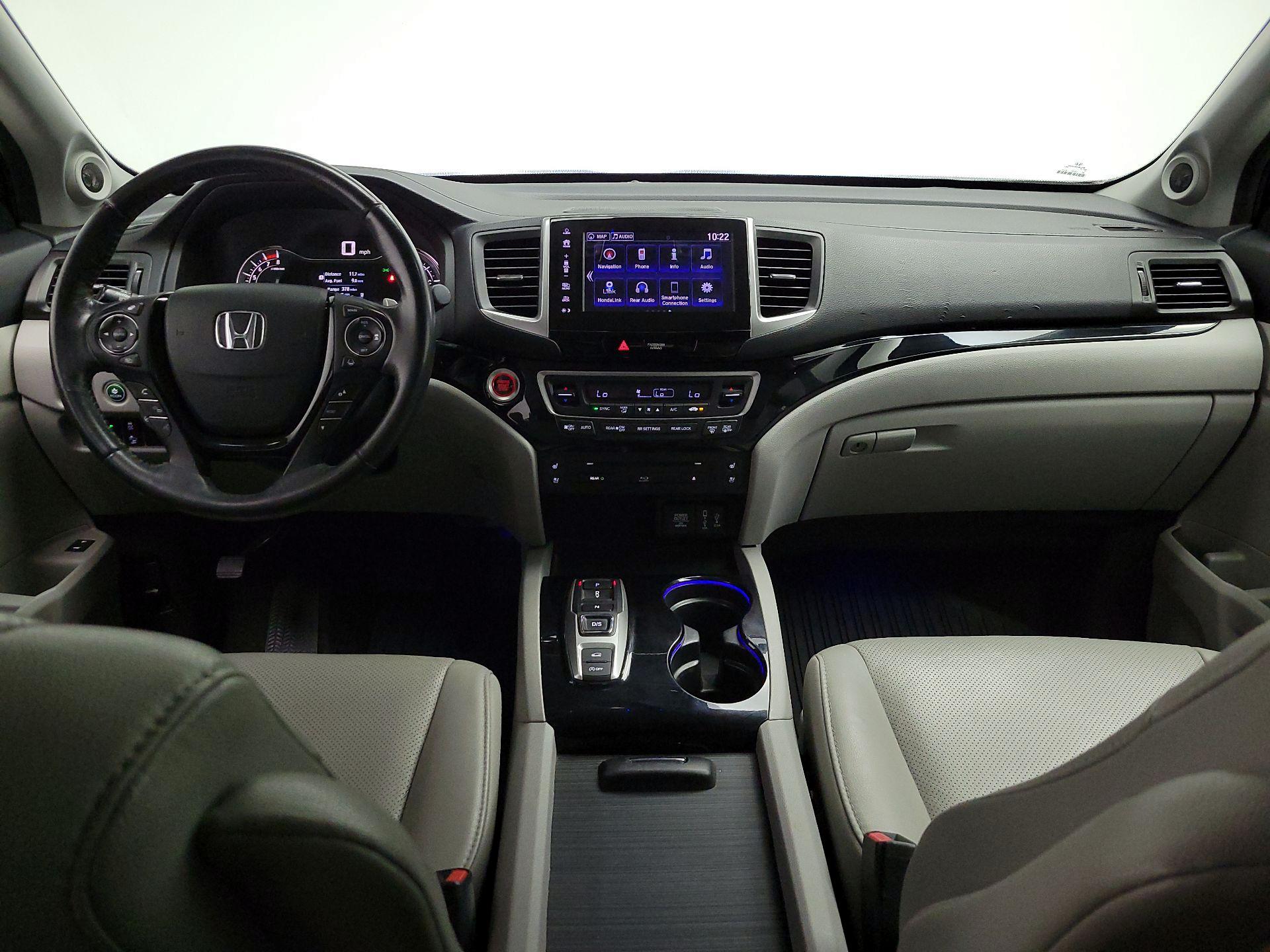 Thumbnail: 2018 Honda Pilot - 9