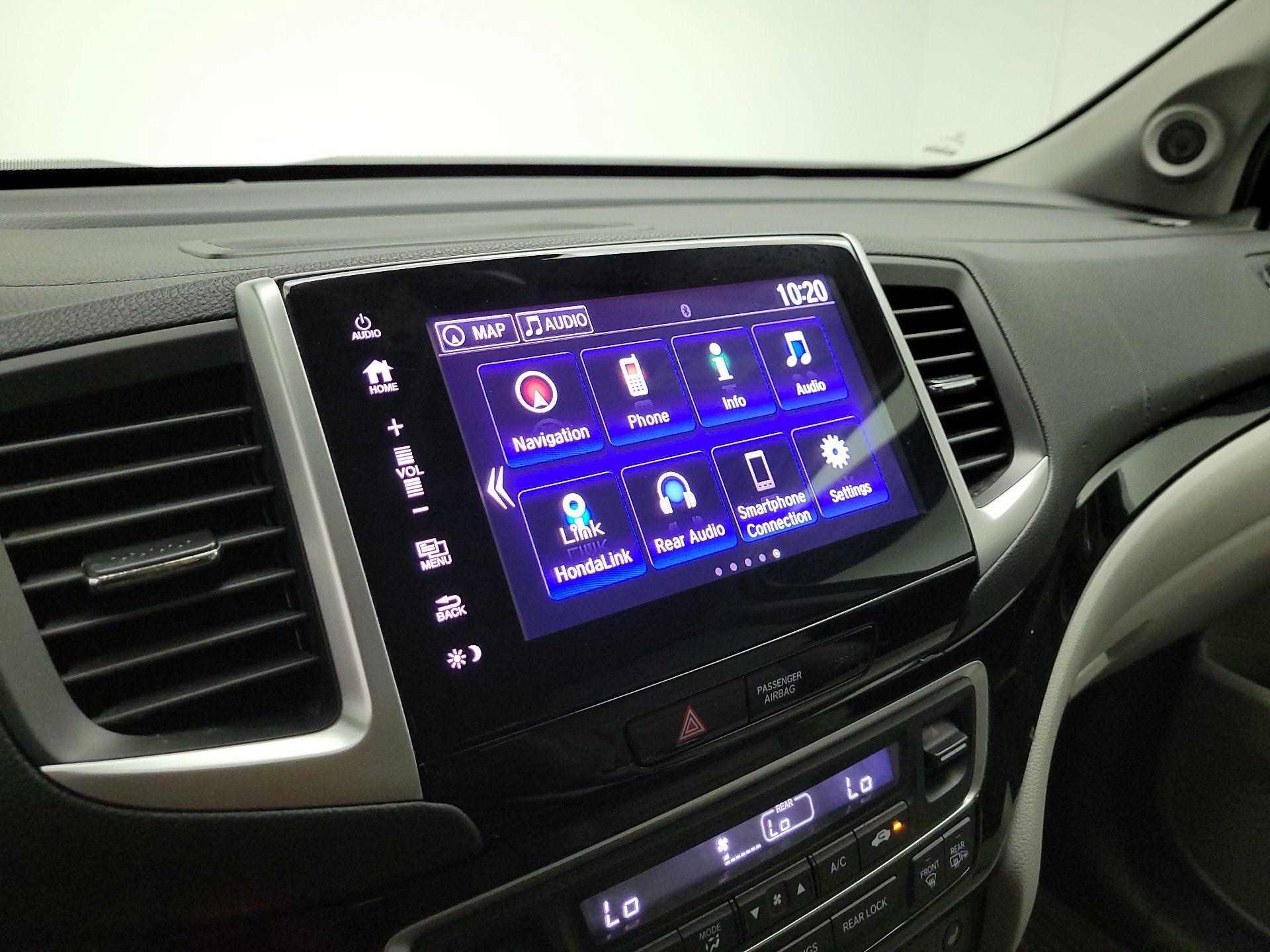 Thumbnail: 2018 Honda Pilot - 16