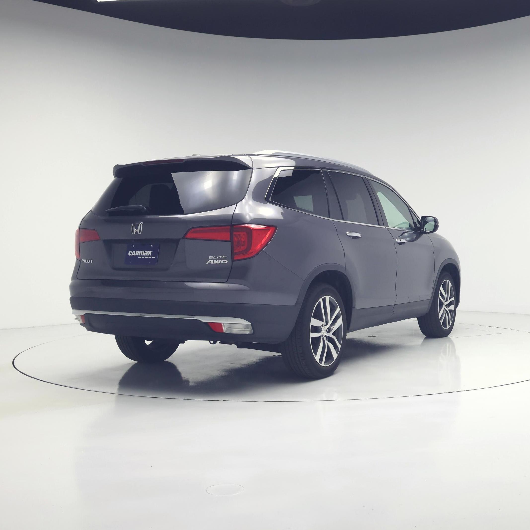 Thumbnail: 2018 Honda Pilot - 8