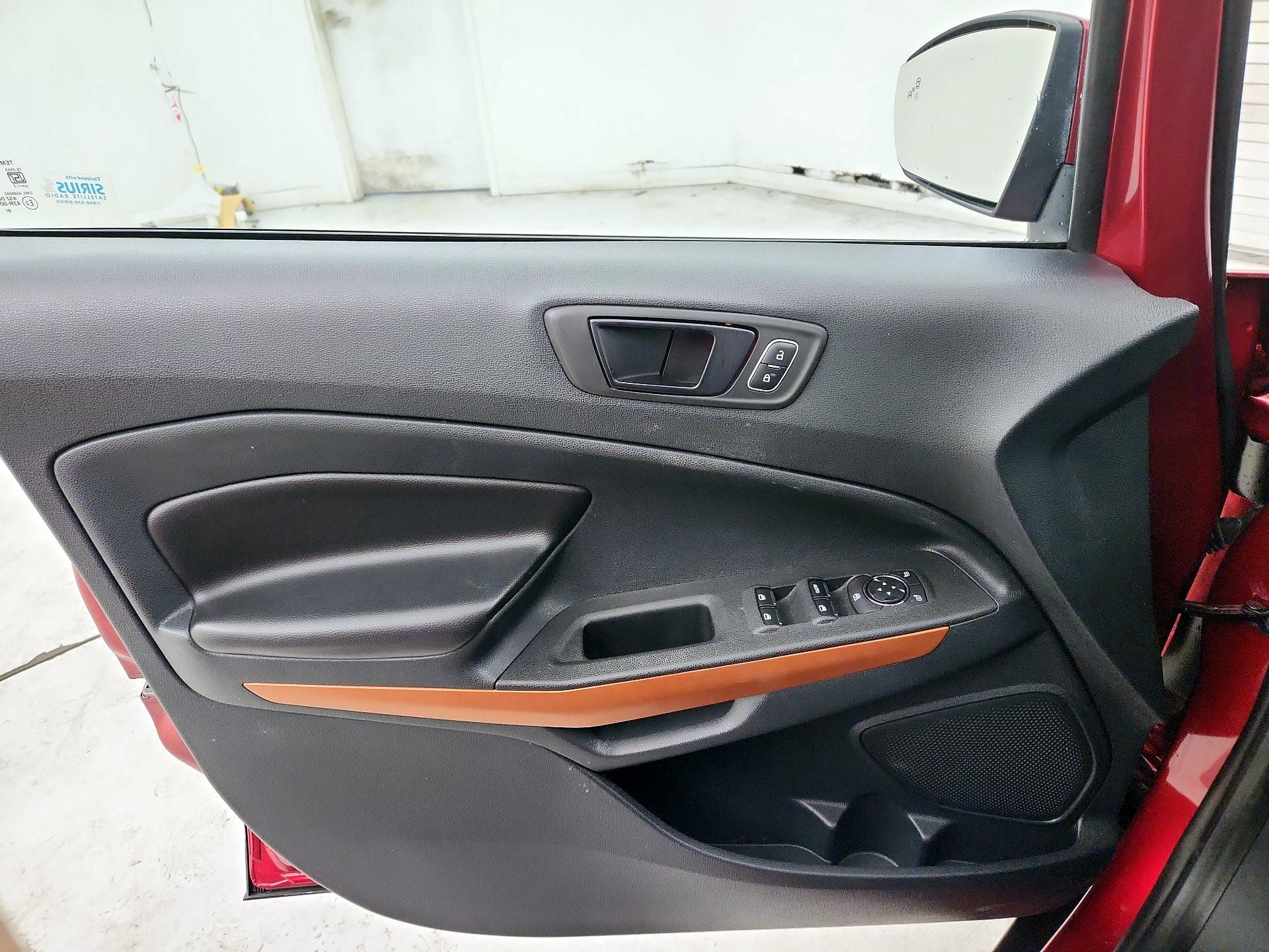 Thumbnail: 2018 Ford EcoSport - 12
