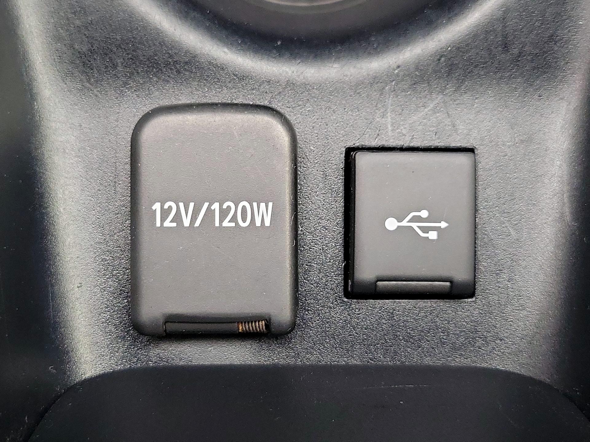 Thumbnail: 2021 Toyota Prius - 18
