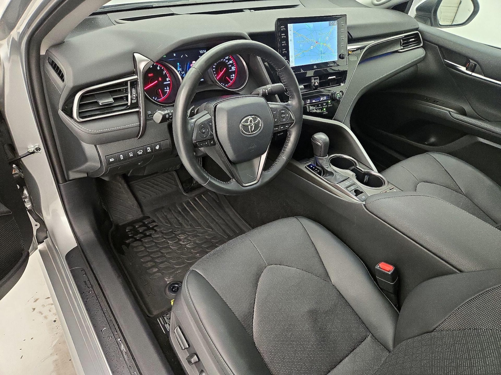 2021 Toyota Camry XSE - Photo 12