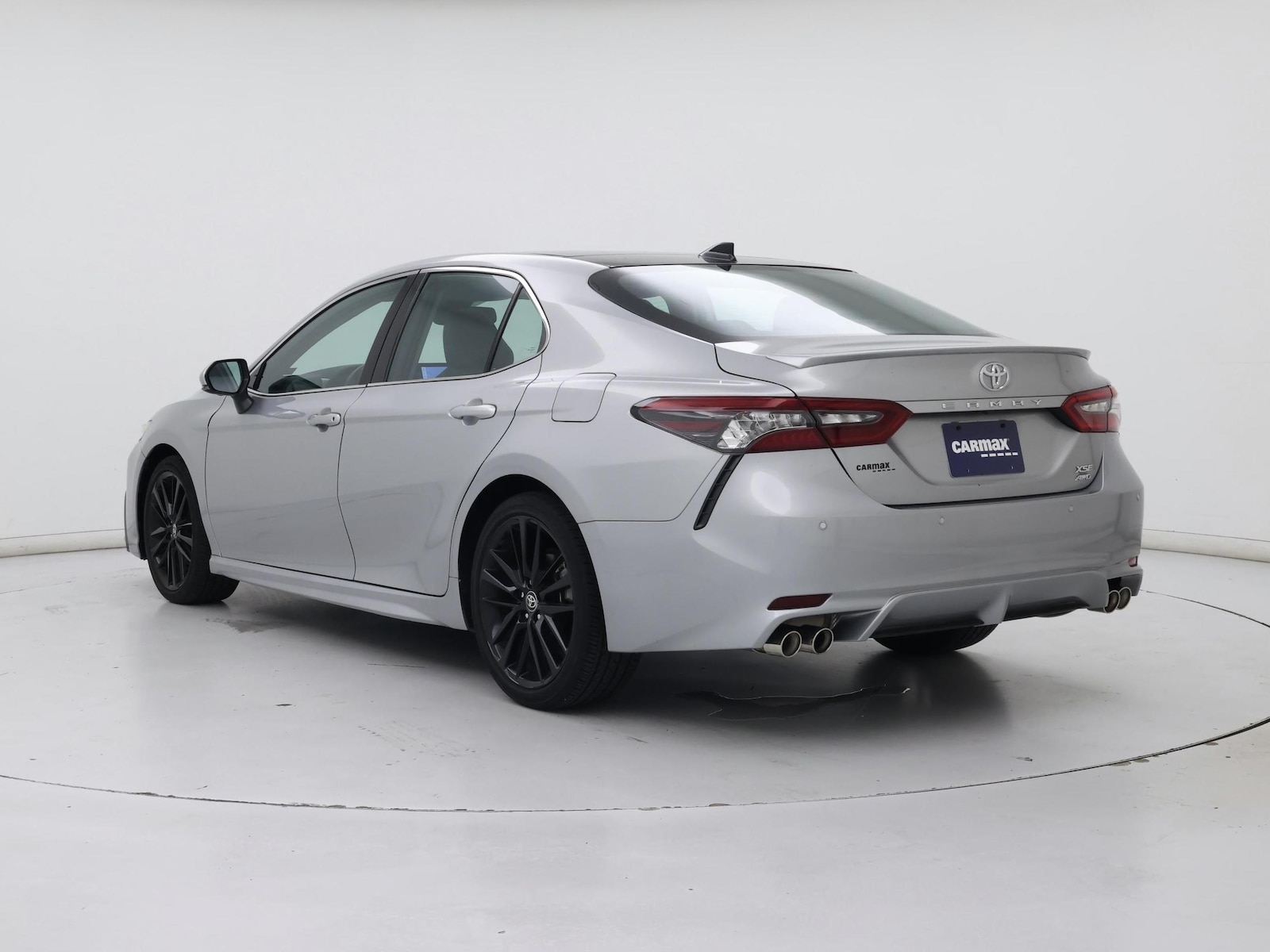 2021 Toyota Camry XSE - Photo 3