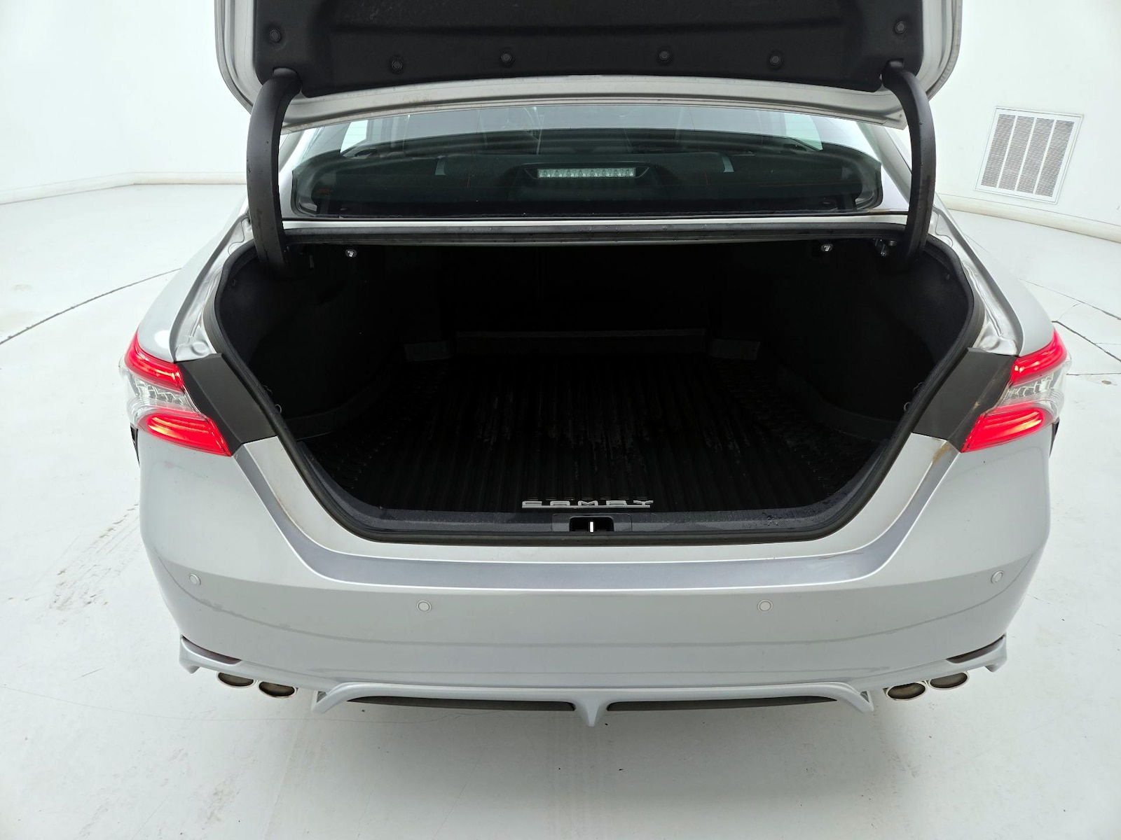 2021 Toyota Camry XSE - Photo 23