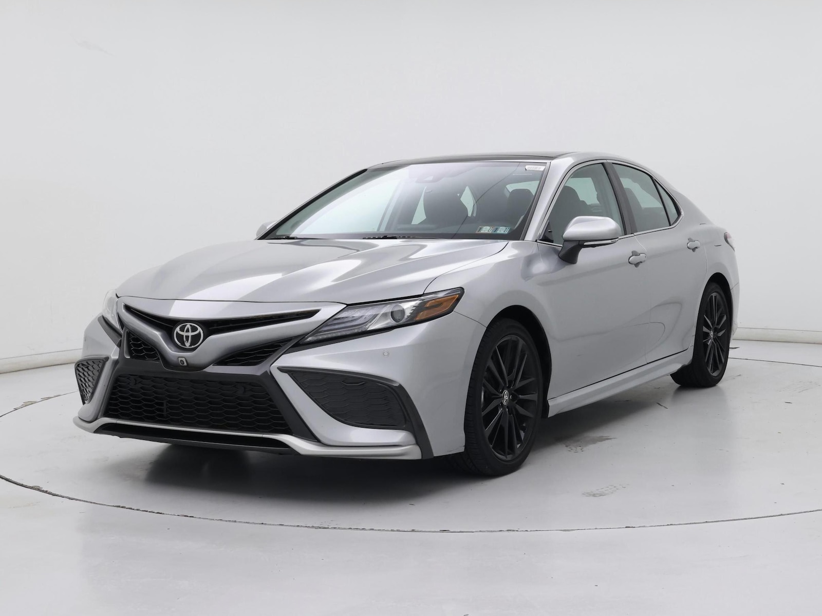 2021 Toyota Camry XSE - Photo 5