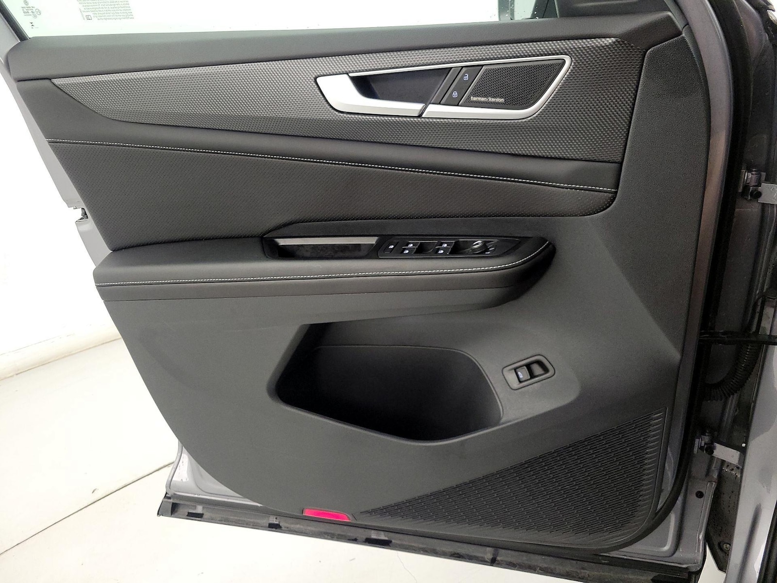 2024 Volkswagen Atlas Cross Sport SEL Premium R-LINE - Photo 13