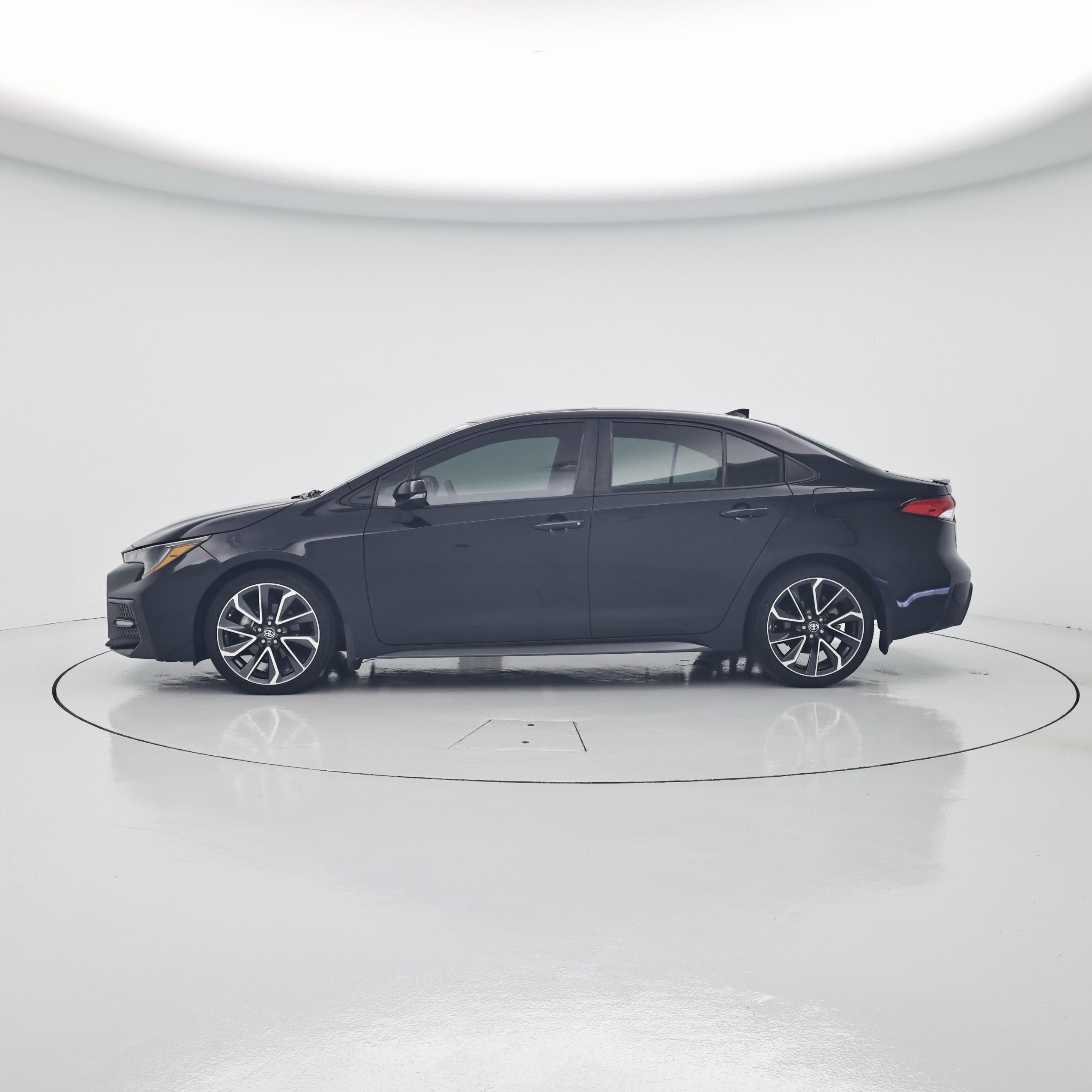 Thumbnail: 2021 Toyota Corolla - 3