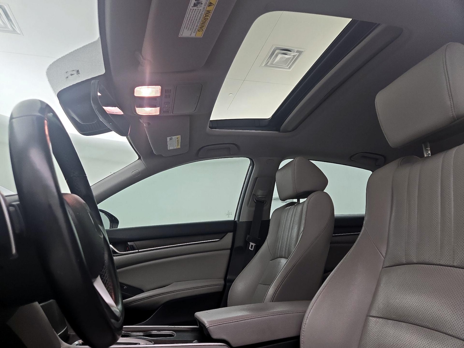 2018 Honda Accord Touring - Photo 21
