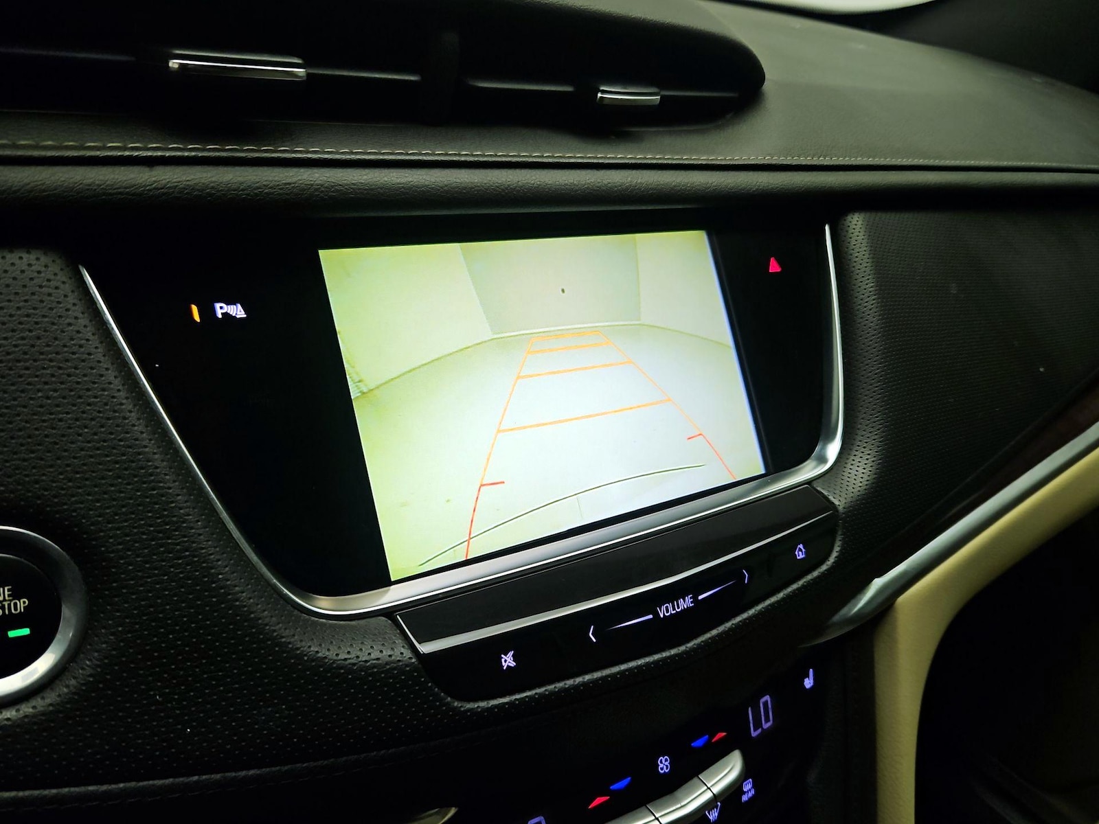 2017 Cadillac XT5 Luxury - Photo 16