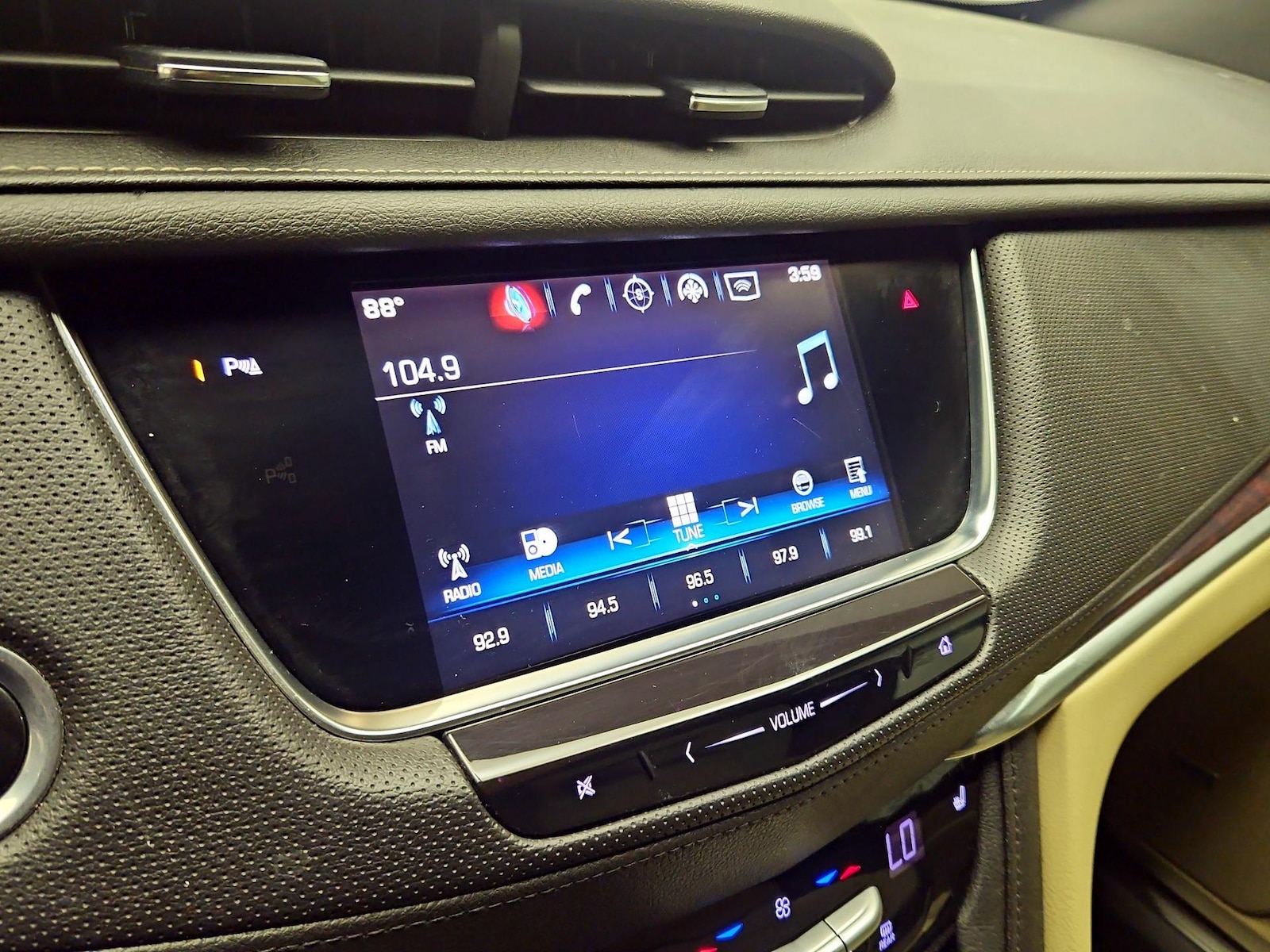 2017 Cadillac XT5 Luxury - Photo 17