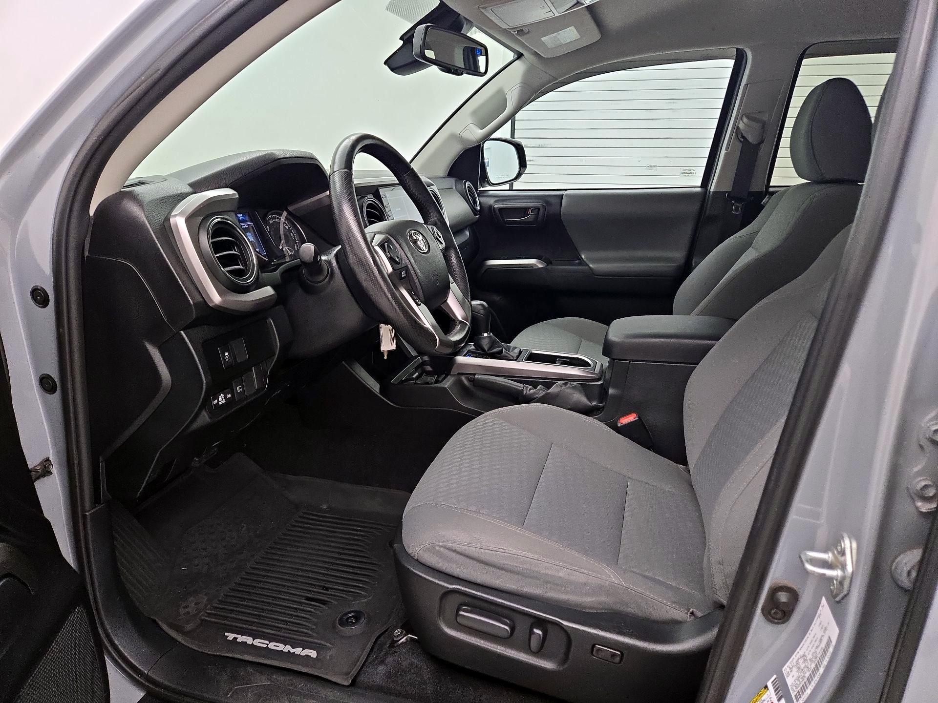Thumbnail: 2021 Toyota Tacoma - 11