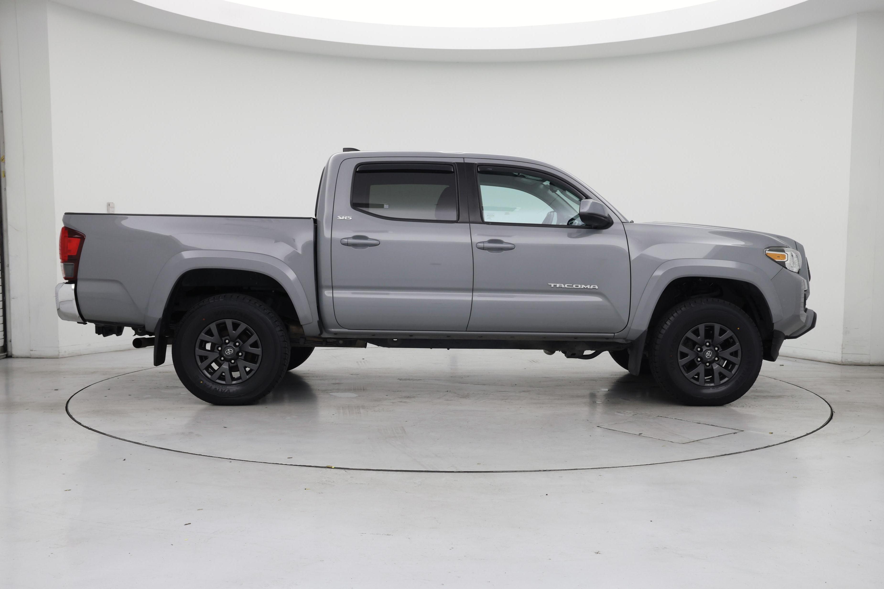 Thumbnail: 2021 Toyota Tacoma - 7
