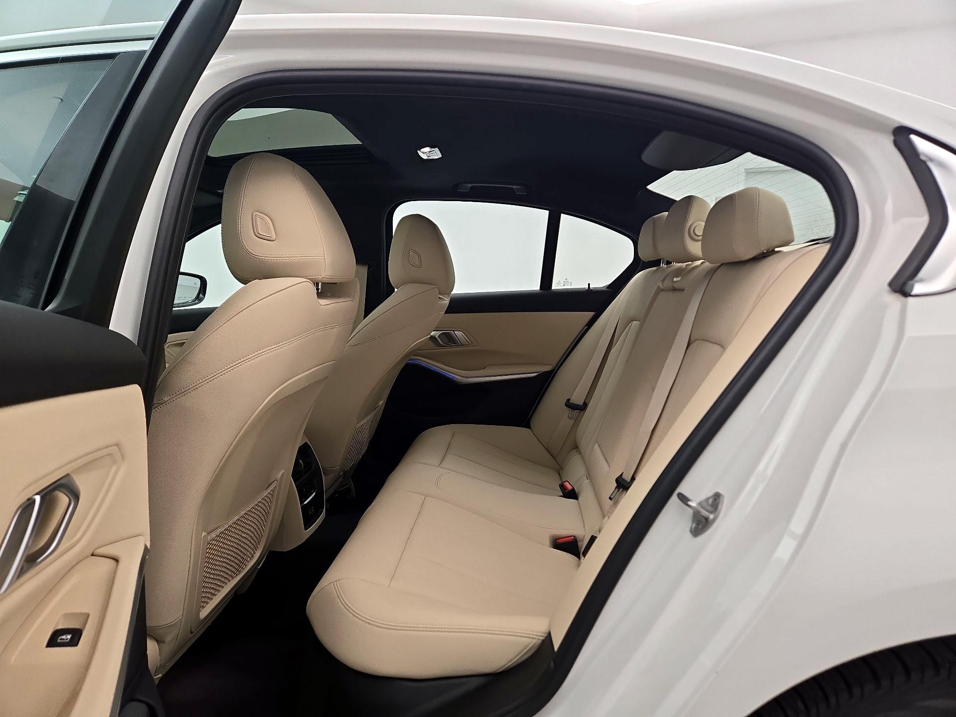Thumbnail: 2021 BMW 3 Series - 20