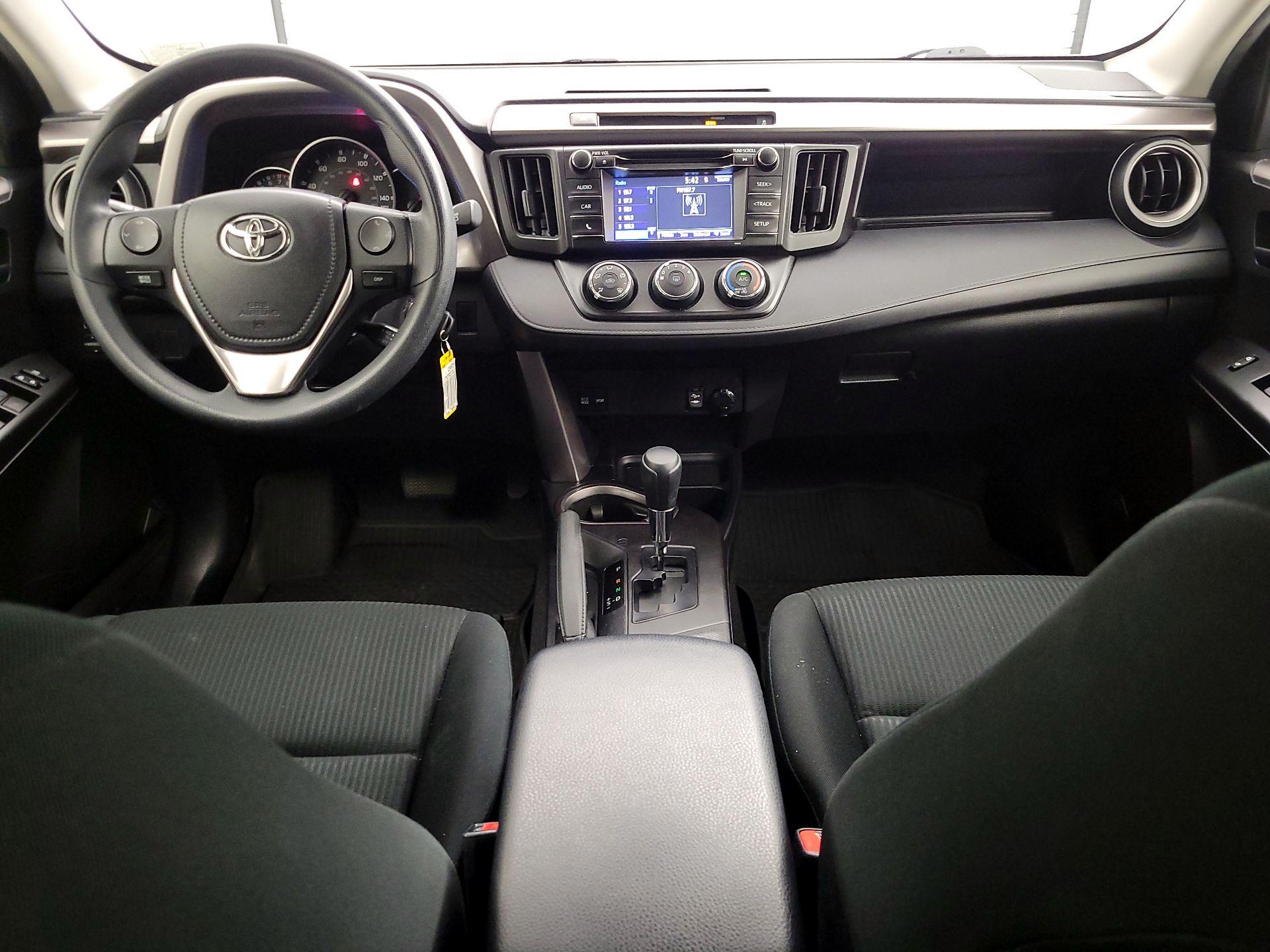 Thumbnail: 2016 Toyota RAV4 - 9