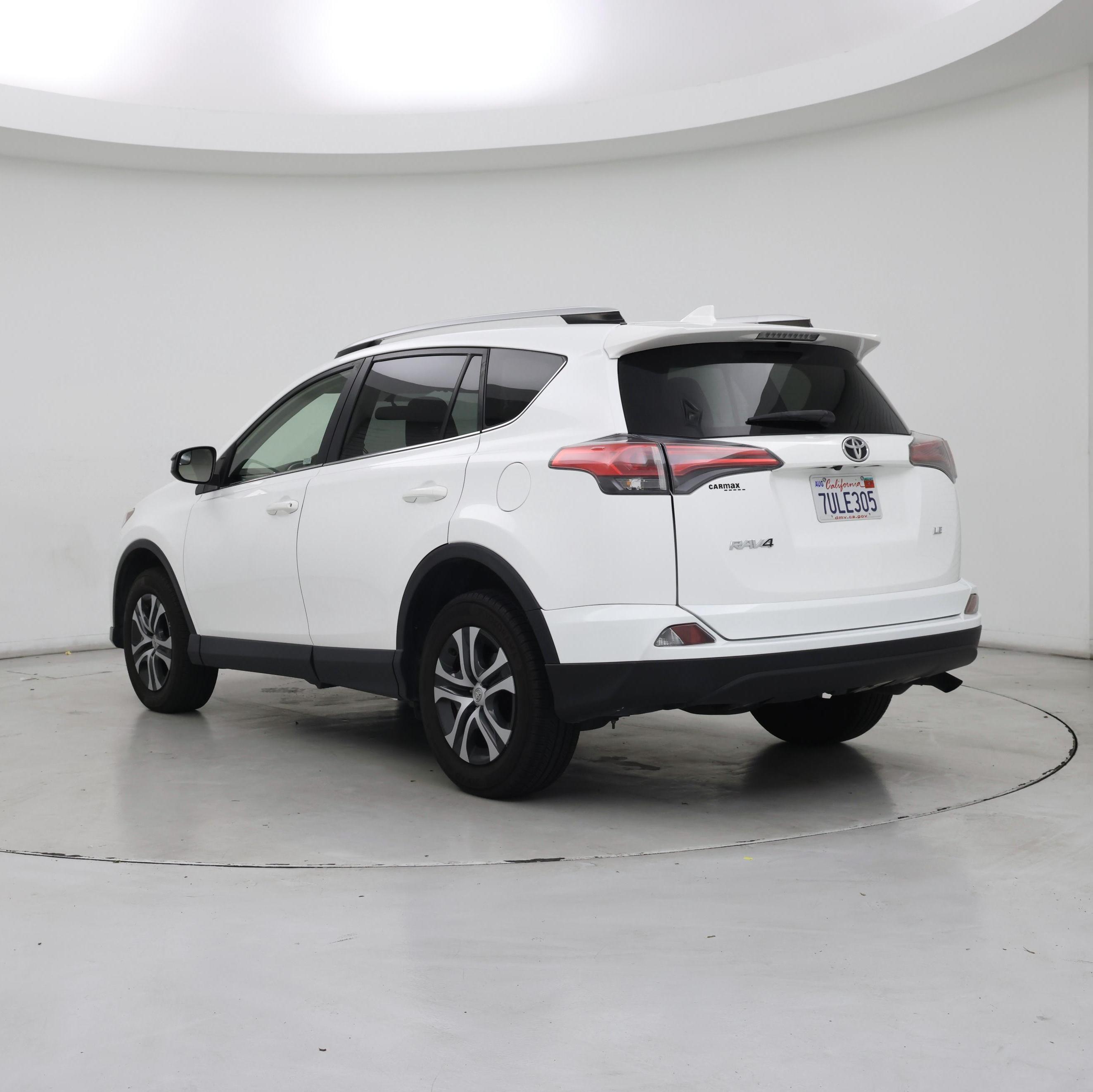 Thumbnail: 2016 Toyota RAV4 - 2