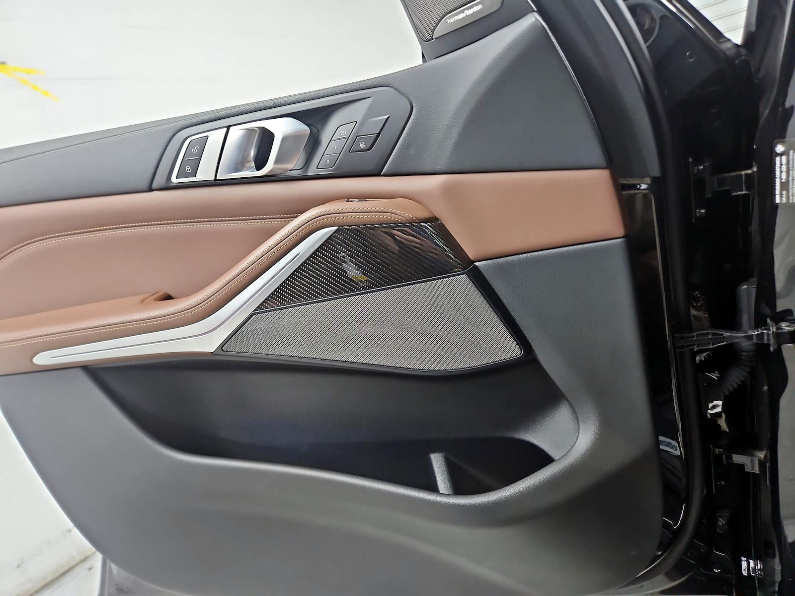2022 BMW X5 M50i - Photo 13