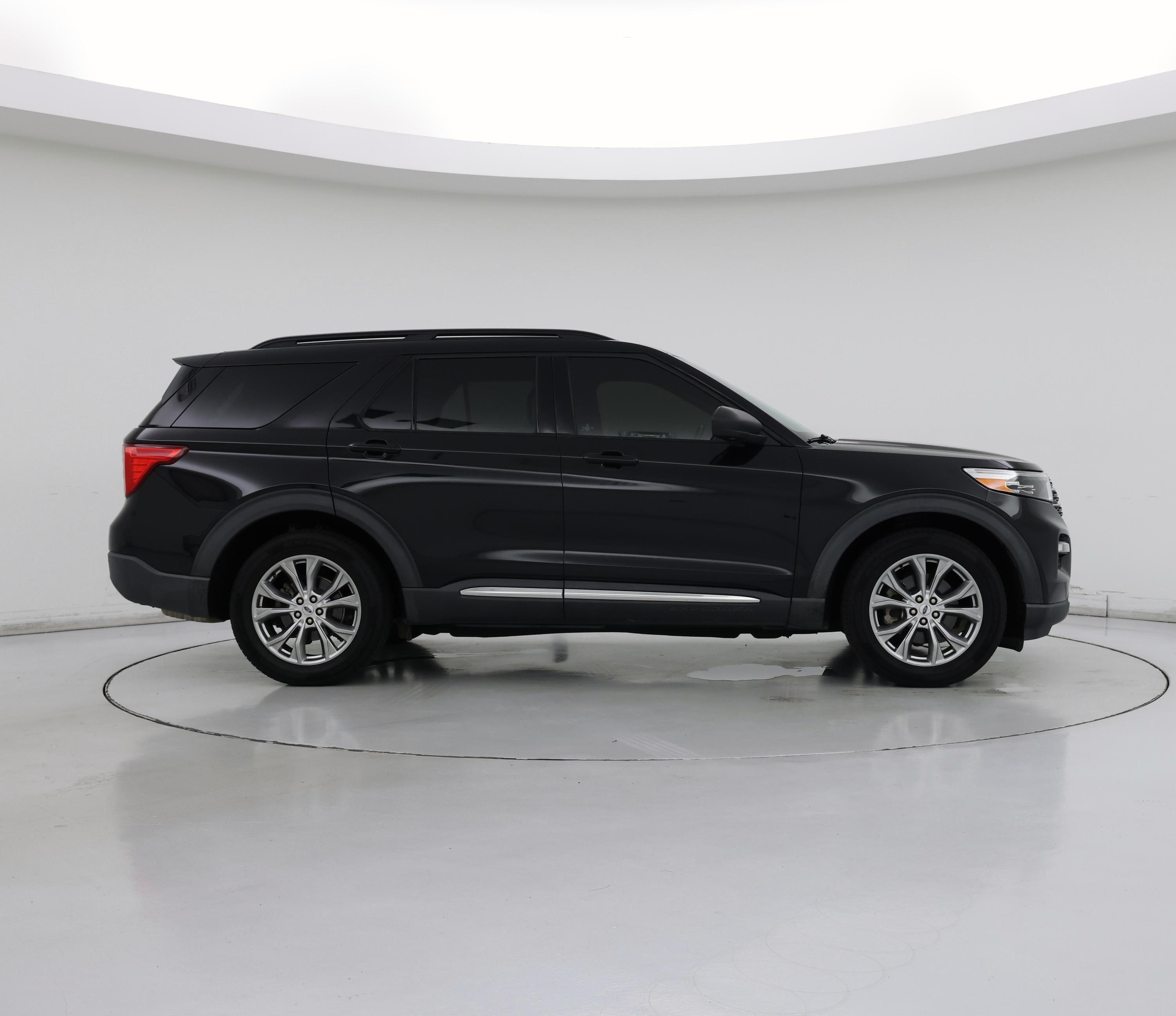 Thumbnail: 2020 Ford Explorer - 7