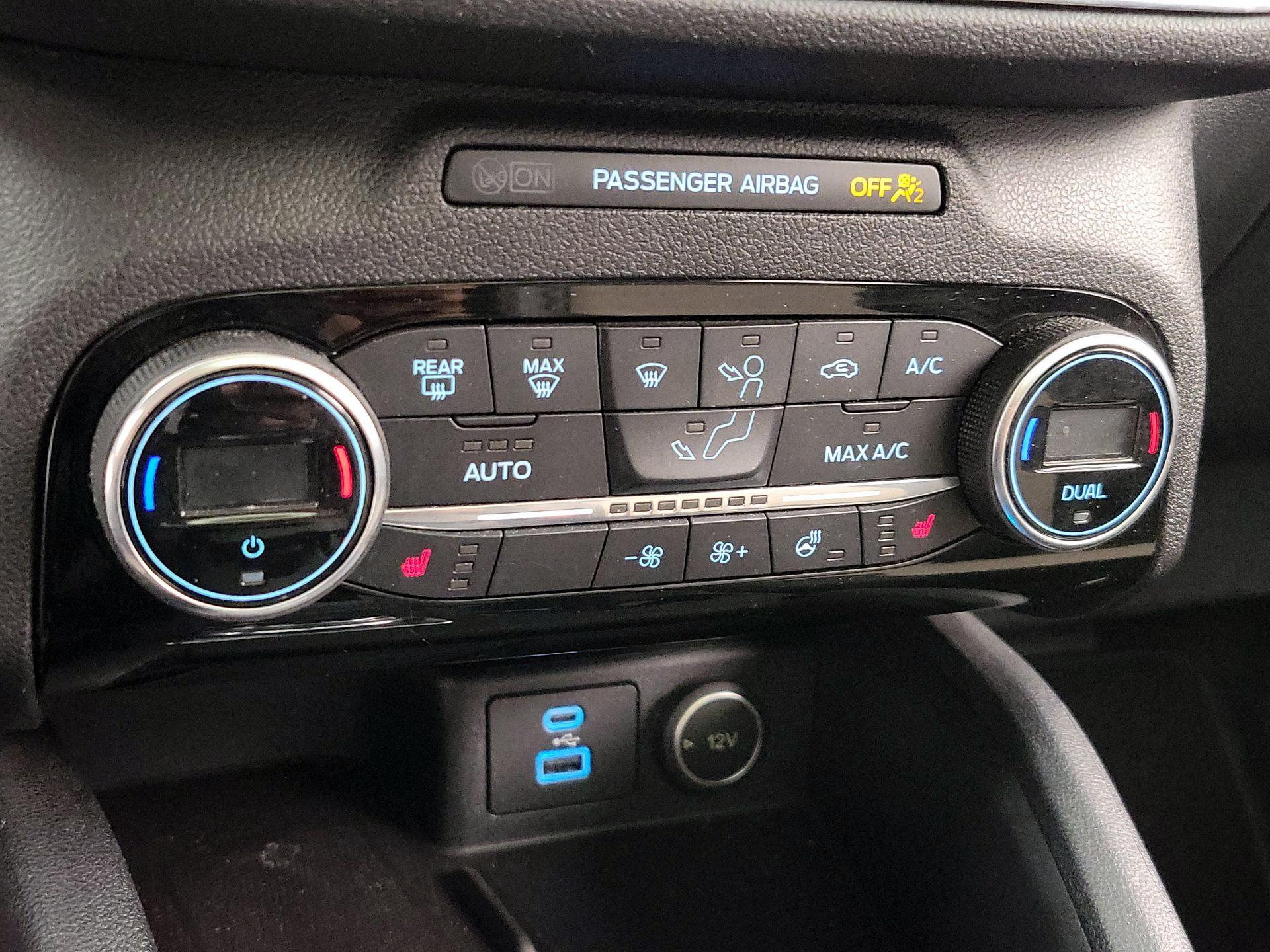Thumbnail: 2021 Ford Escape - 17
