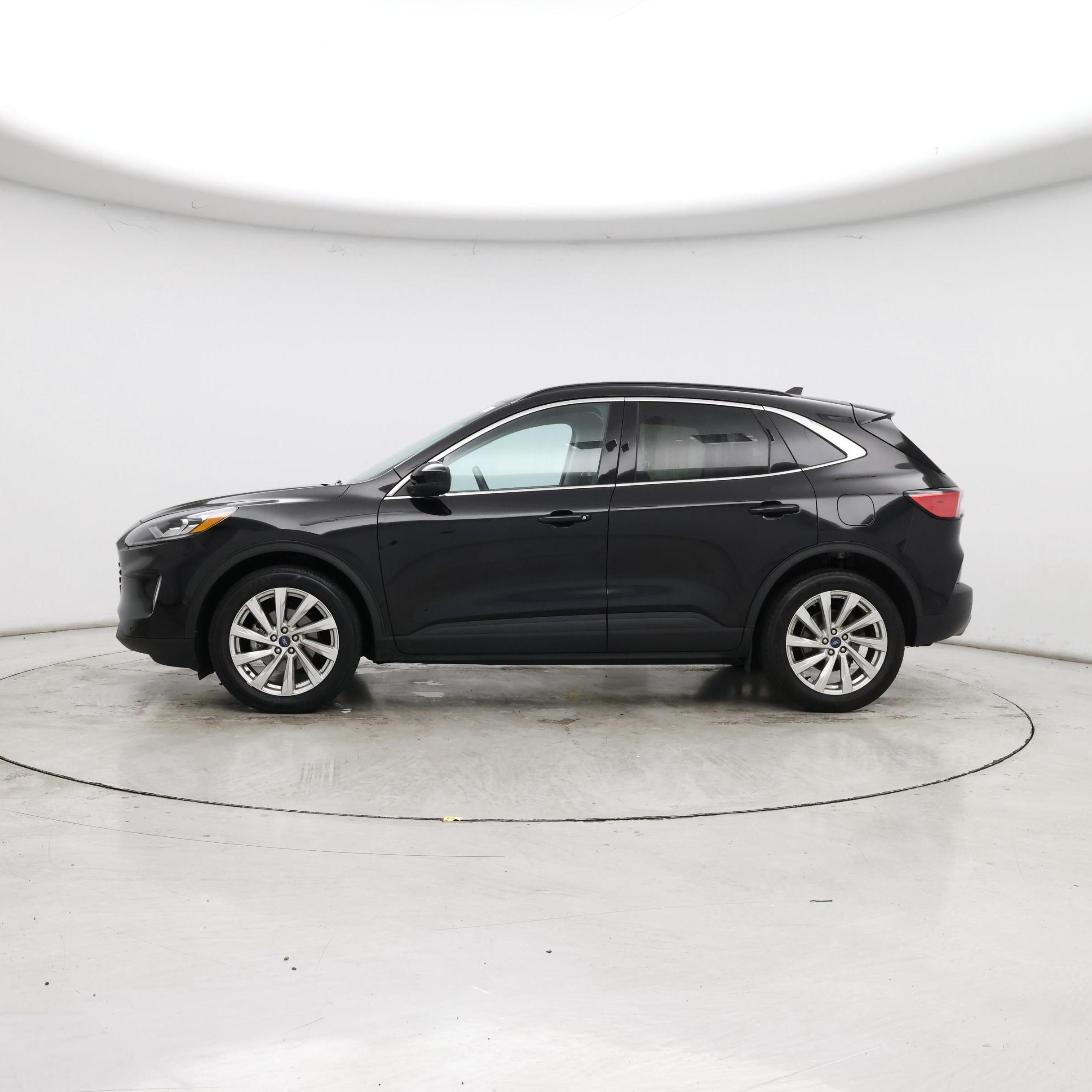 Thumbnail: 2021 Ford Escape - 3