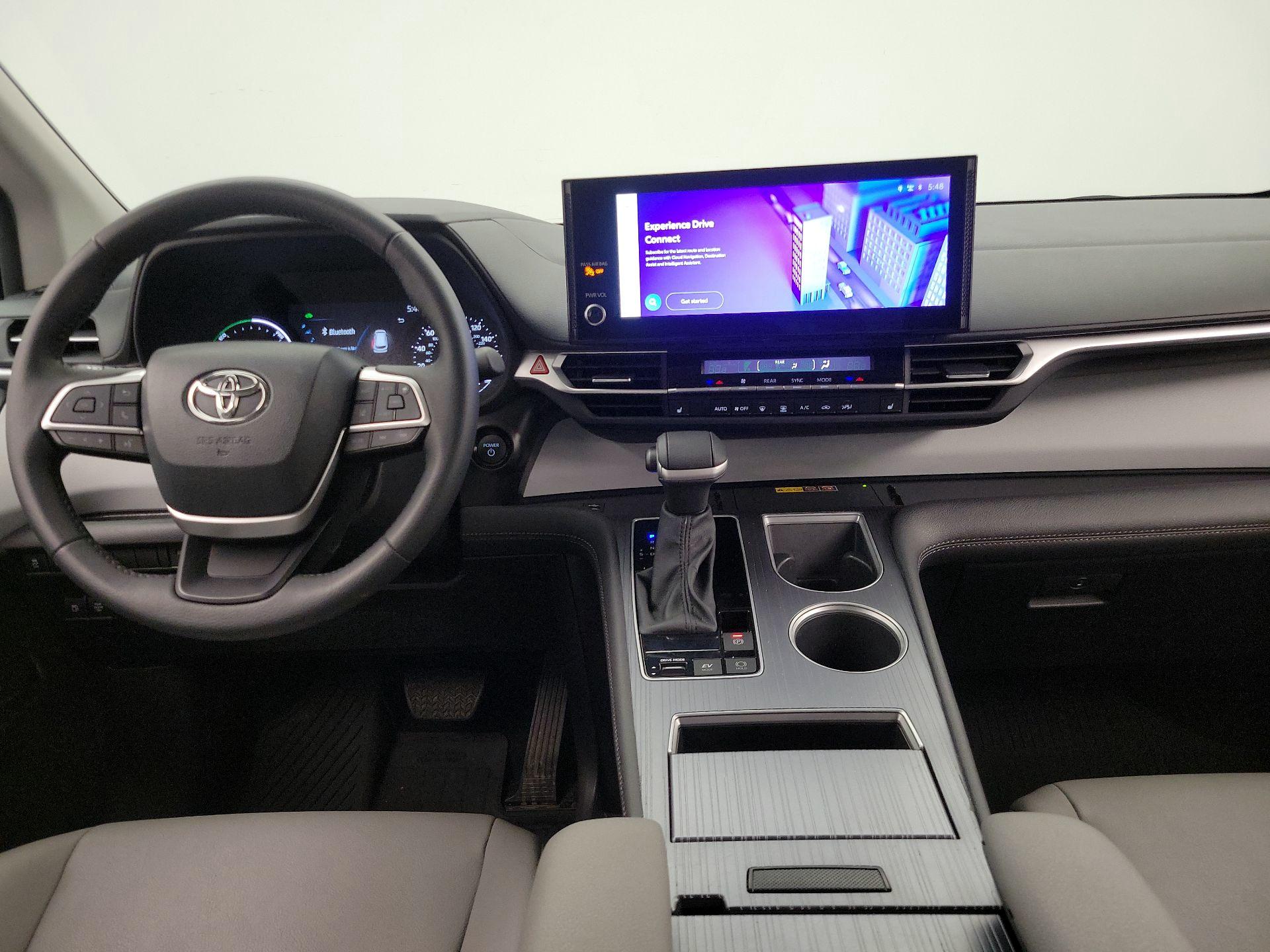 Thumbnail: 2025 Toyota Sienna - 9