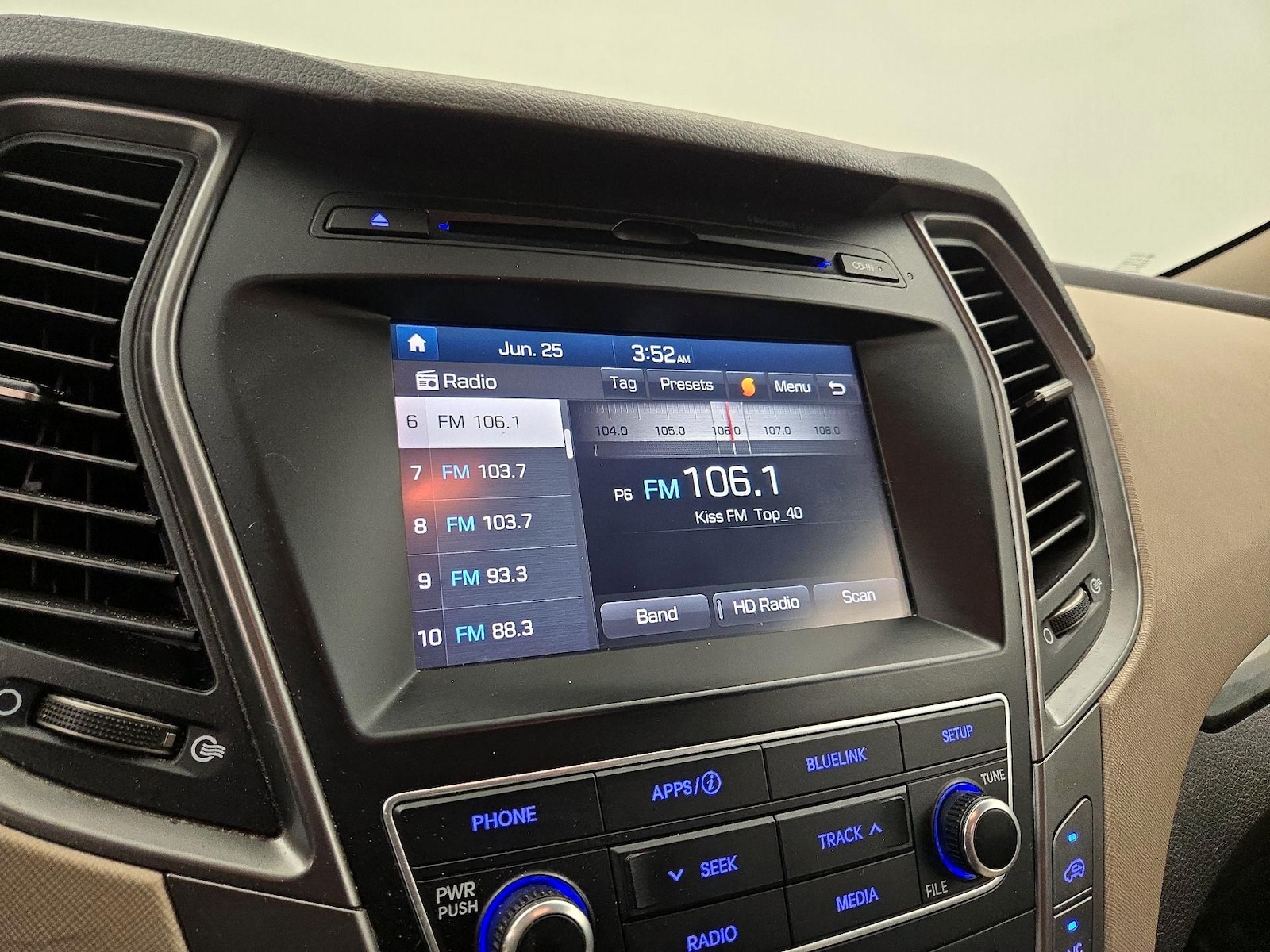 2017 Hyundai Santa Fe Sport - Photo 16