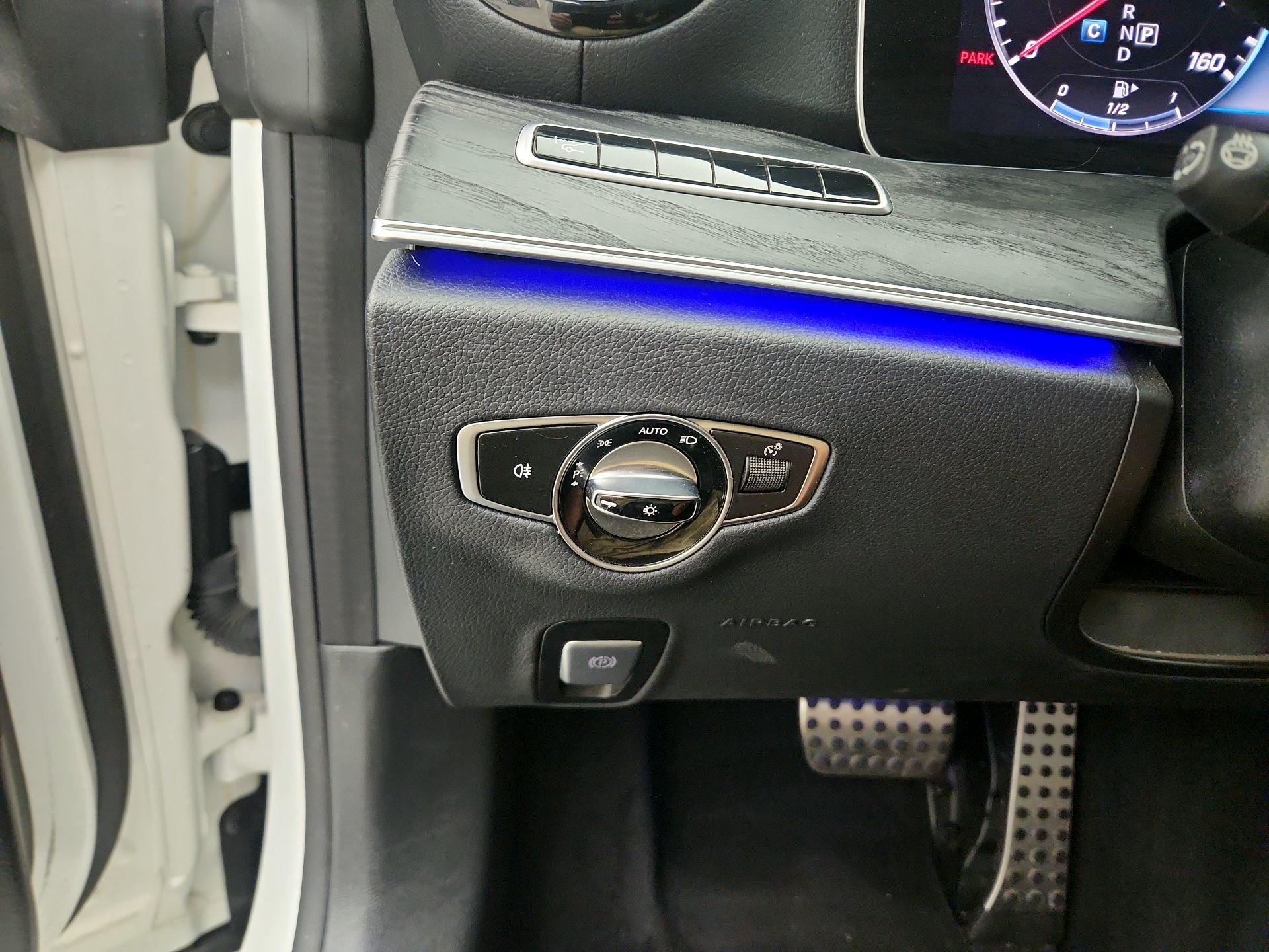 Thumbnail: 2020 Mercedes-Benz E-Class - 13