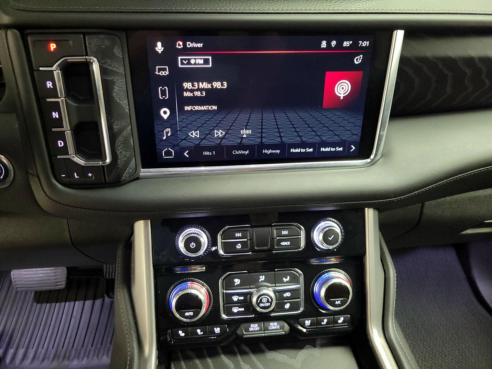 Thumbnail: 2023 GMC Yukon - 17