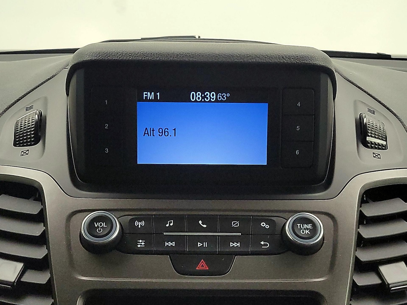 2023 Ford Transit Connect XL - Photo 16