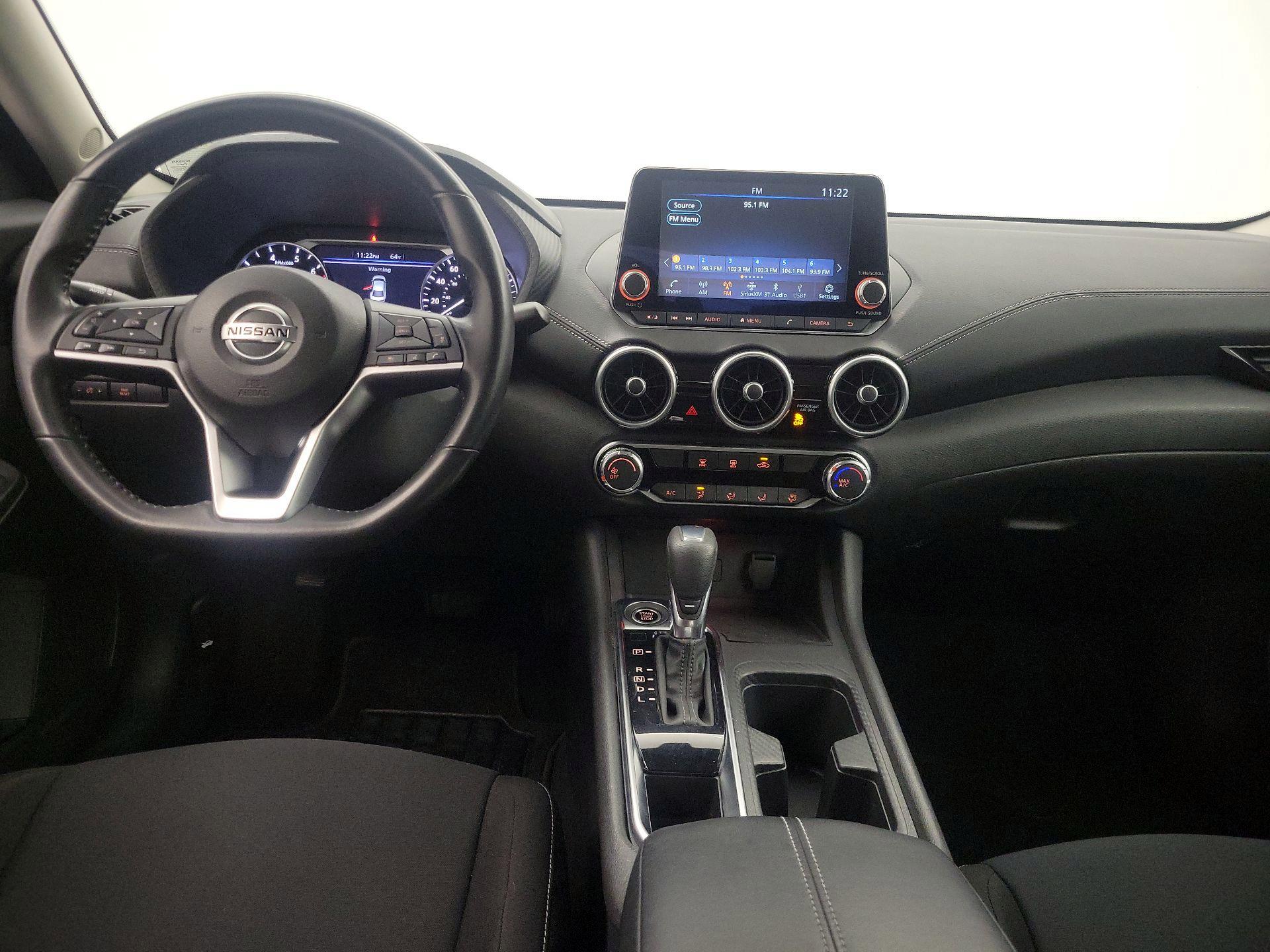 Thumbnail: 2022 Nissan Sentra - 9