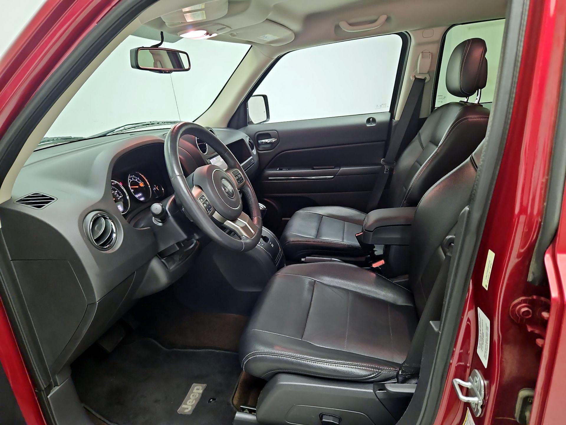 Thumbnail: 2014 Jeep Patriot - 11