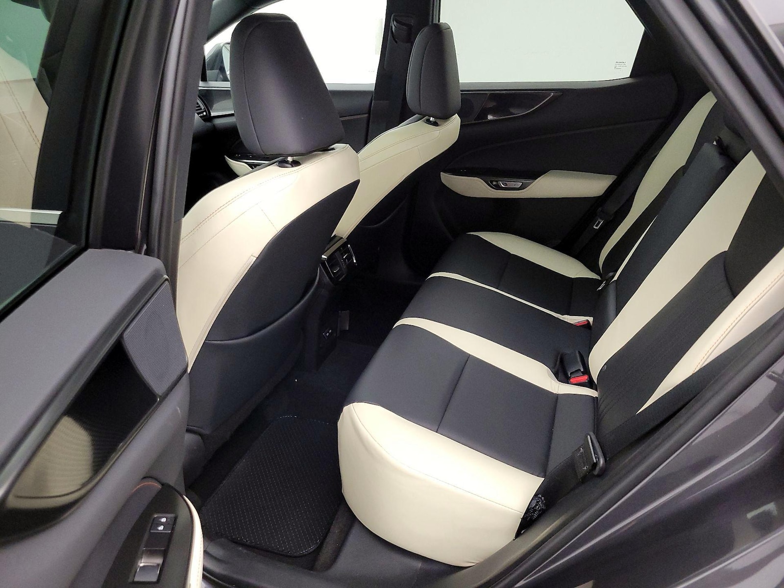 2023 Lexus NX 350 - Photo 19
