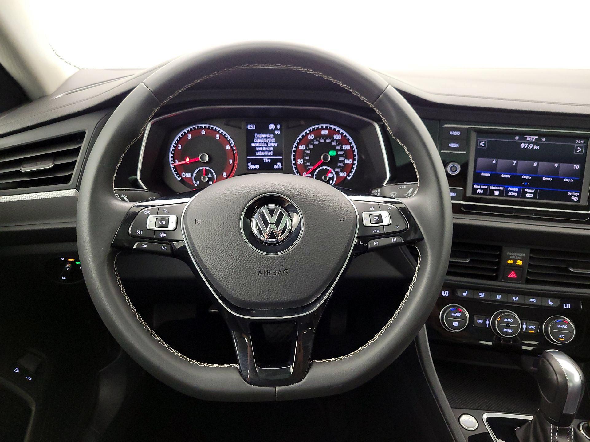 Thumbnail: 2021 Volkswagen Jetta - 10