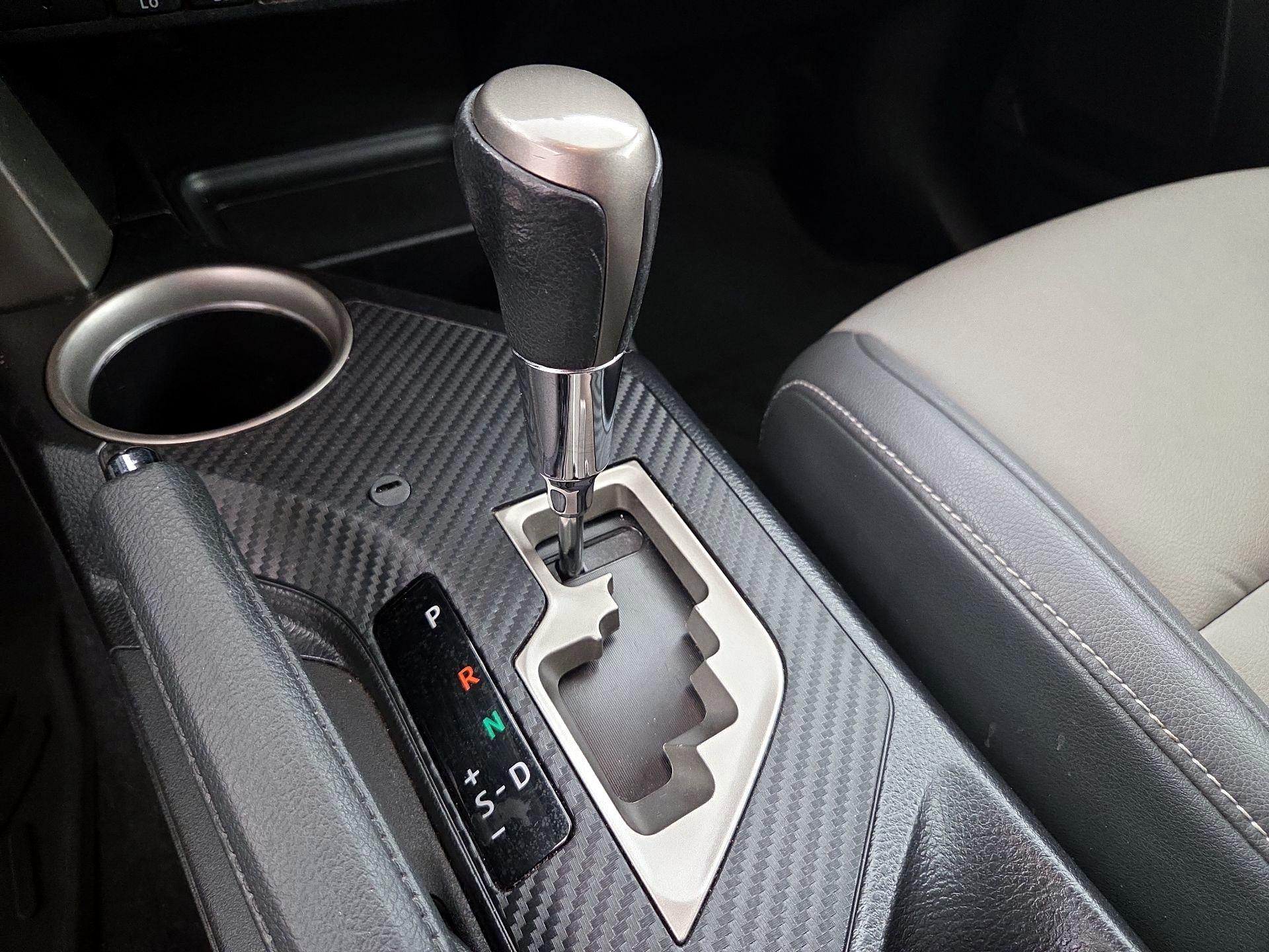 Thumbnail: 2014 Toyota RAV4 - 17