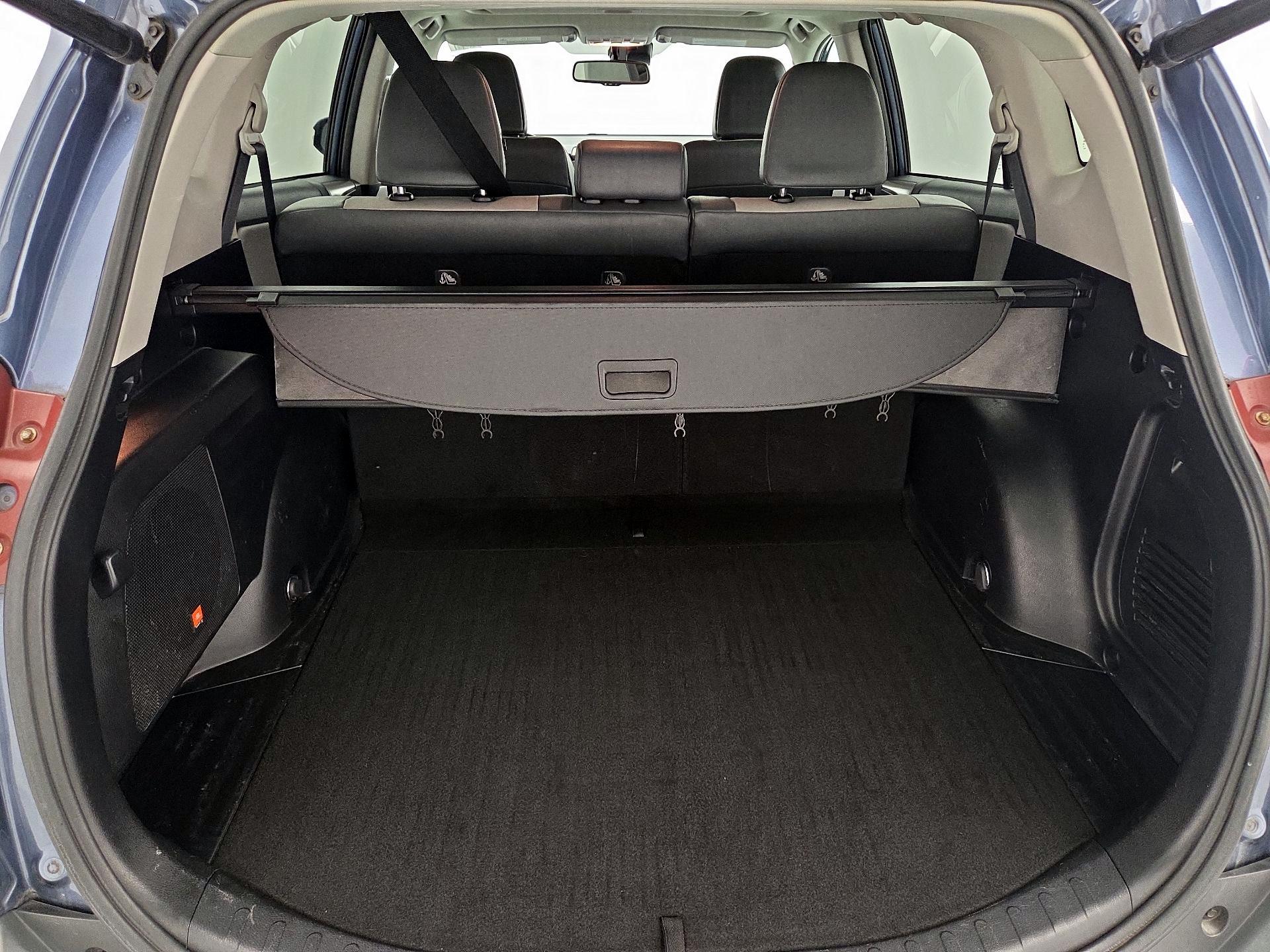 Thumbnail: 2014 Toyota RAV4 - 19