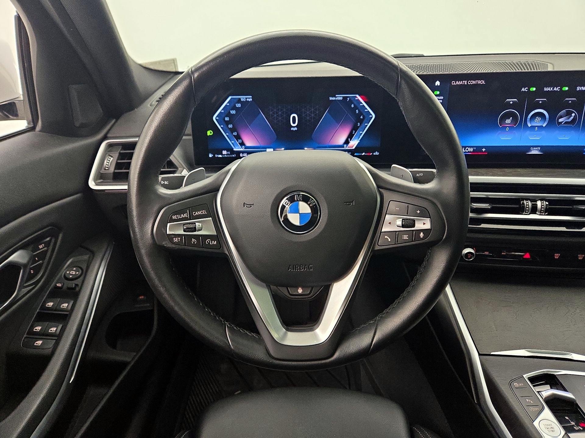 Thumbnail: 2024 BMW 3 Series - 10