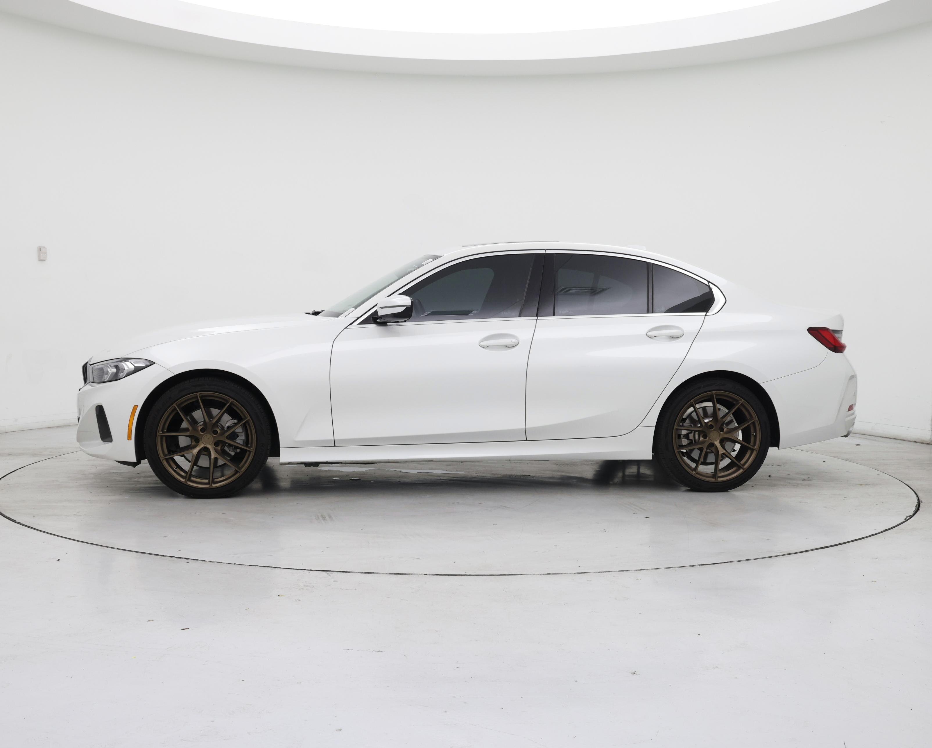 Thumbnail: 2024 BMW 3 Series - 3