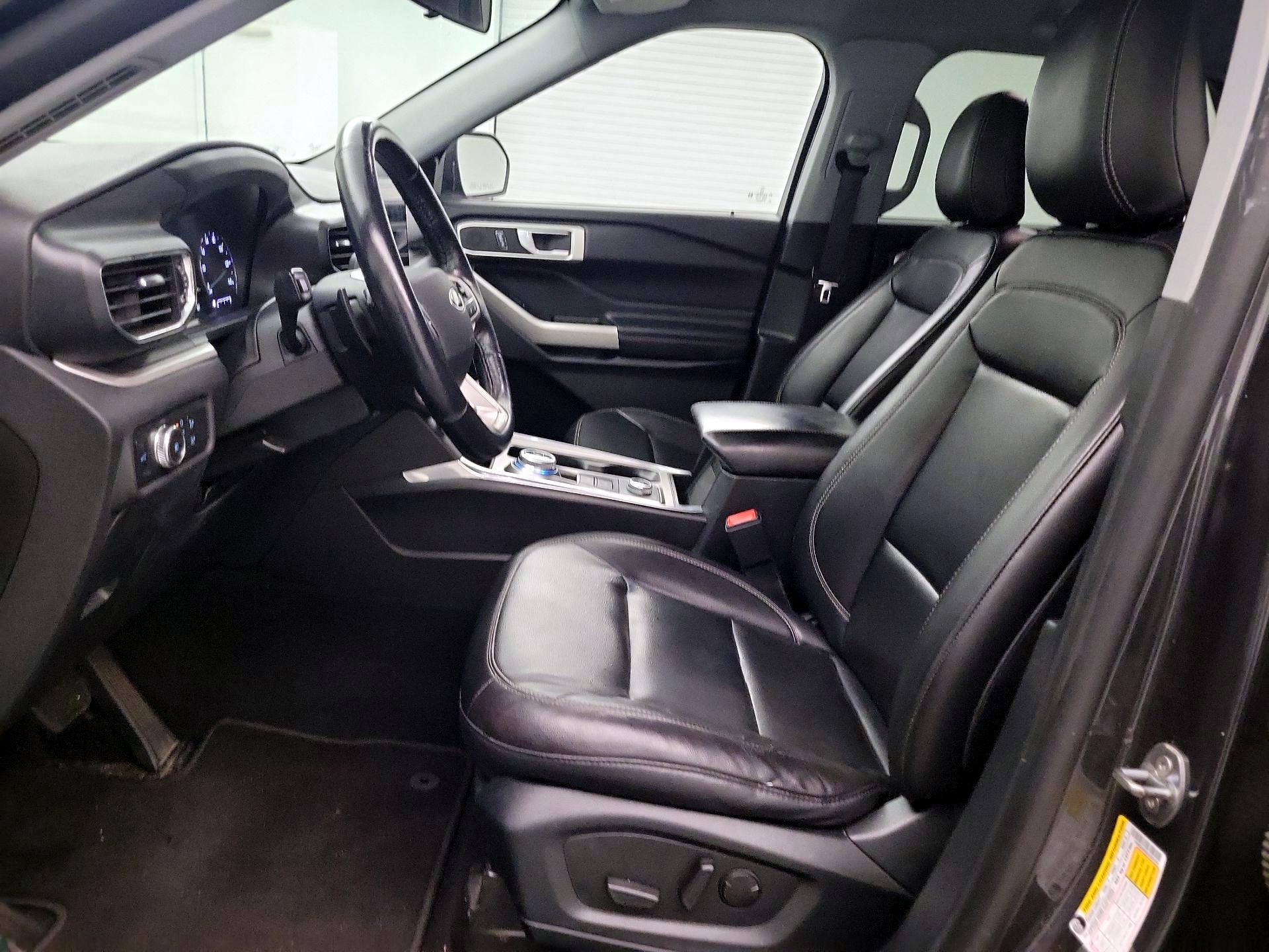Thumbnail: 2020 Ford Explorer - 11