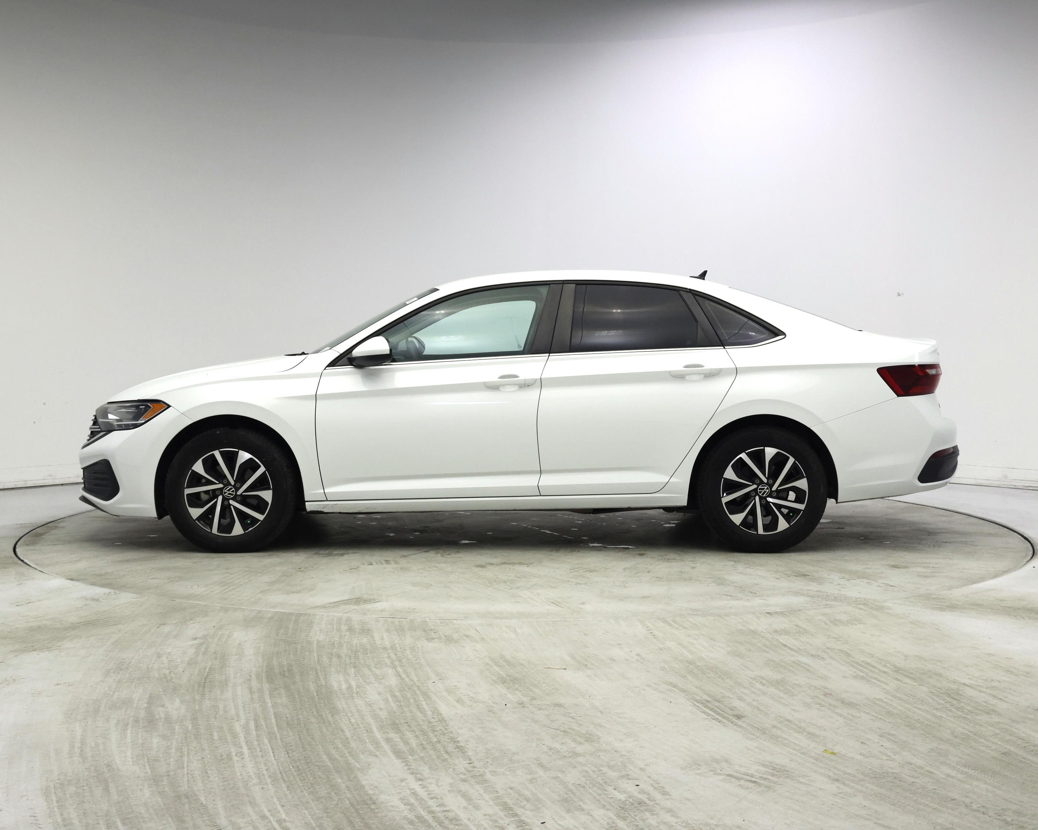 Thumbnail: 2022 Volkswagen Jetta - 3