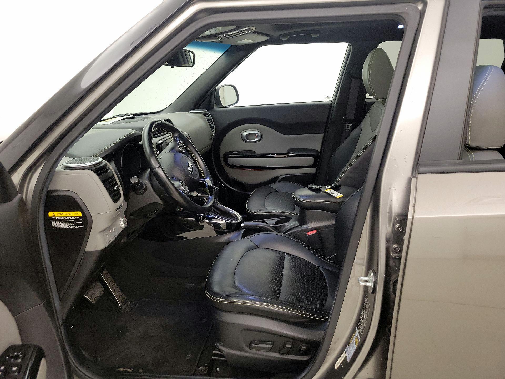 Thumbnail: 2015 Kia Soul - 11
