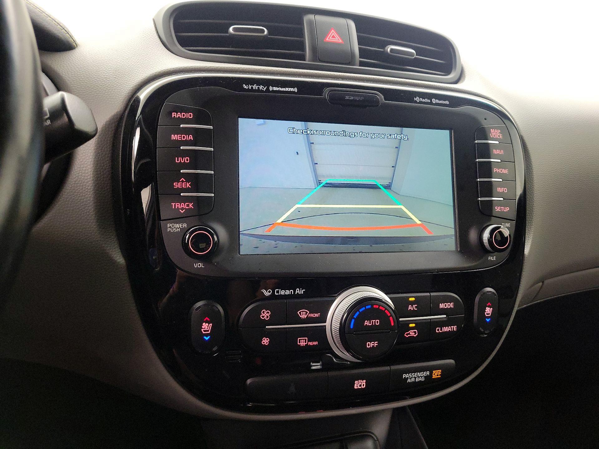 Thumbnail: 2015 Kia Soul - 15