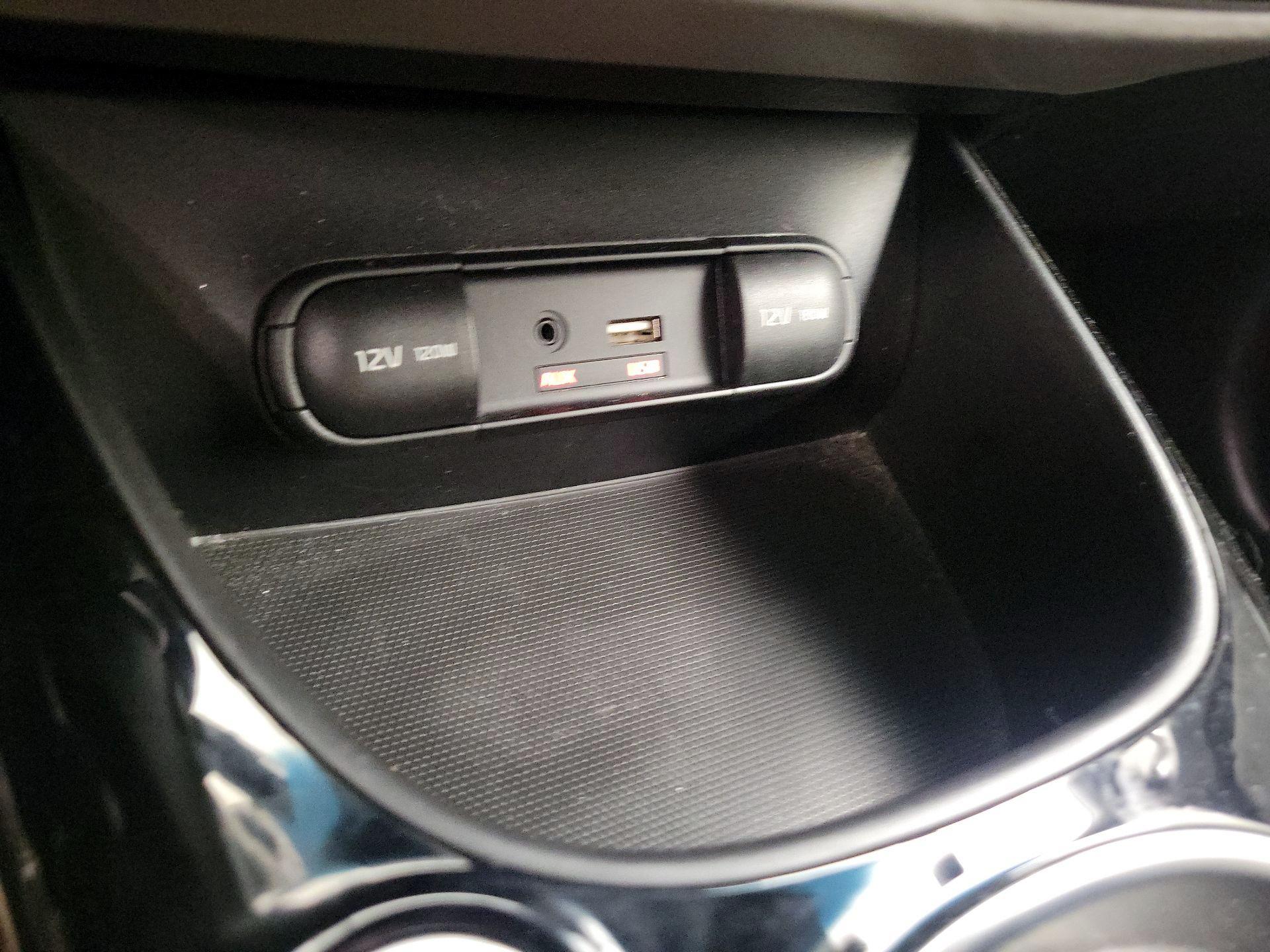 Thumbnail: 2015 Kia Soul - 19