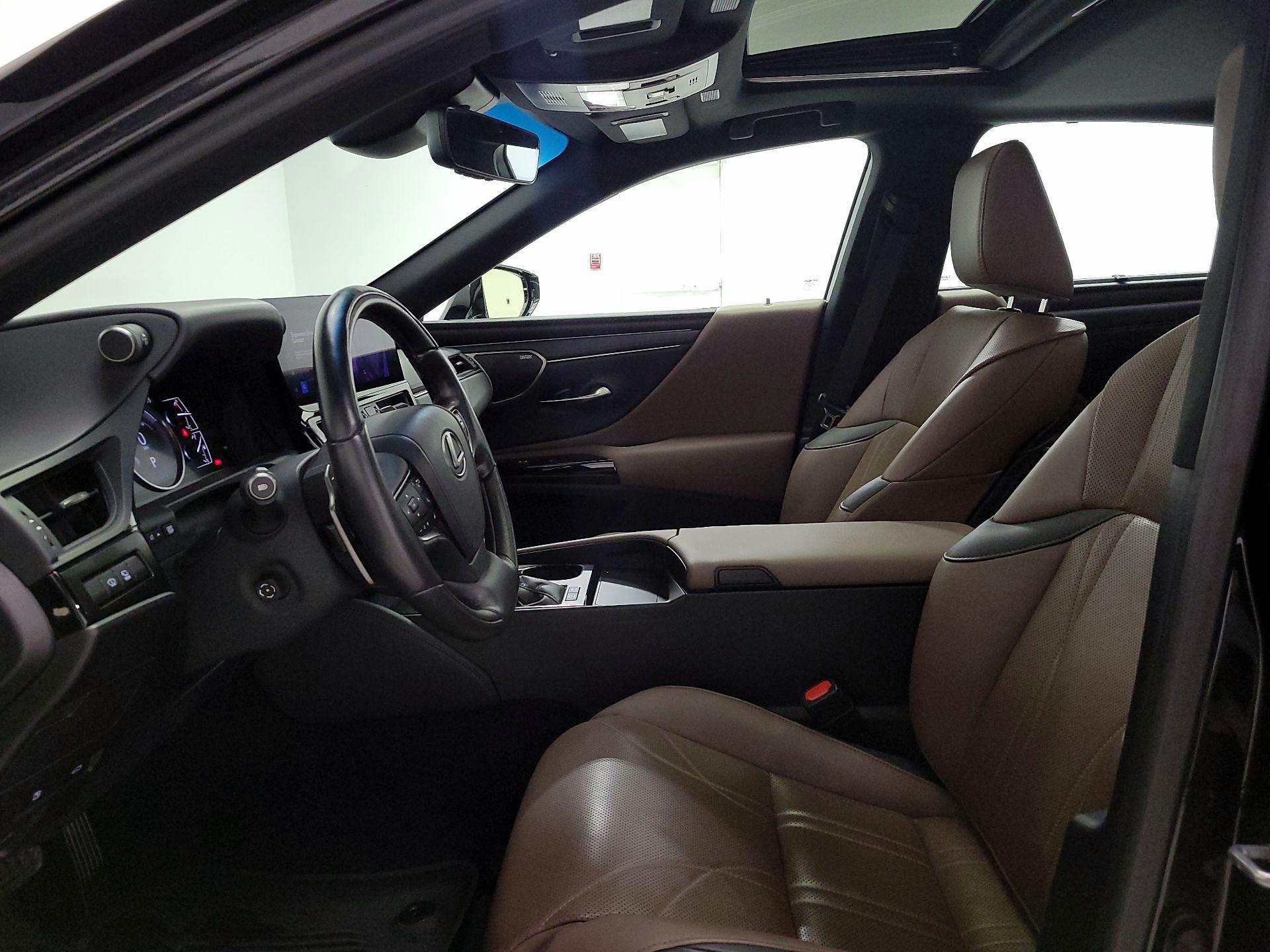 Thumbnail: 2024 Lexus ES - 11