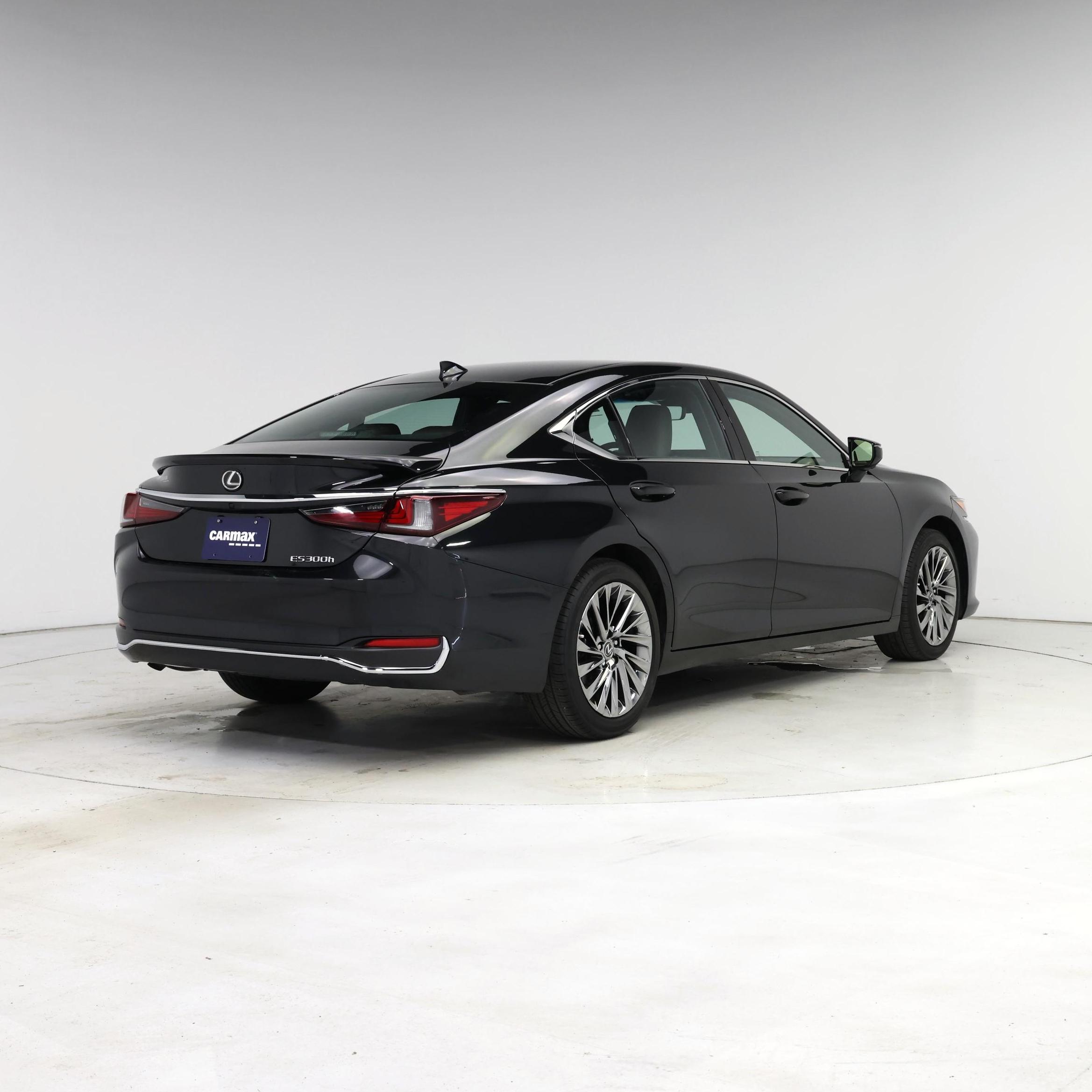 Thumbnail: 2024 Lexus ES - 8