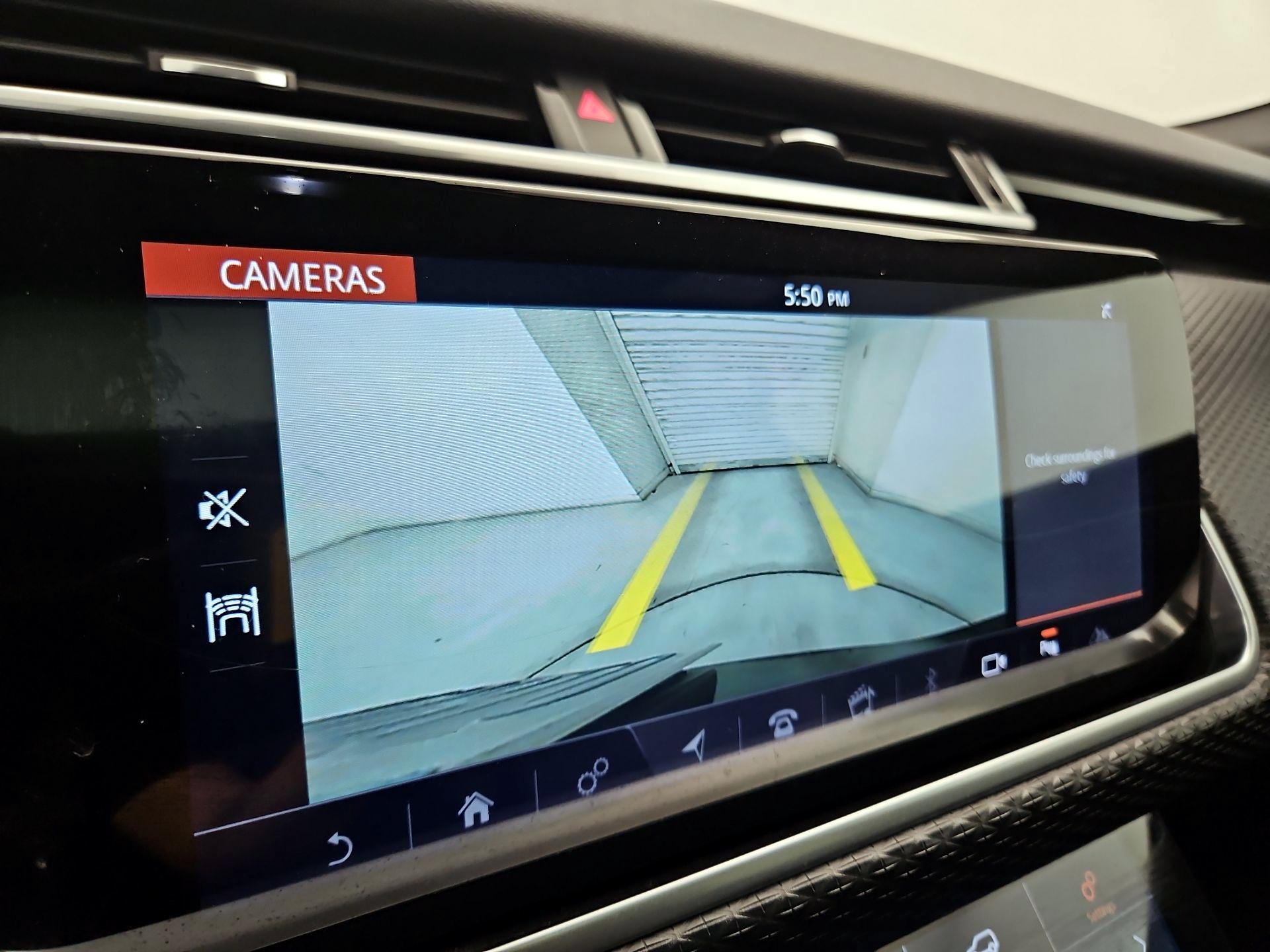 Thumbnail: 2020 Land Rover Range Rover Velar - 14