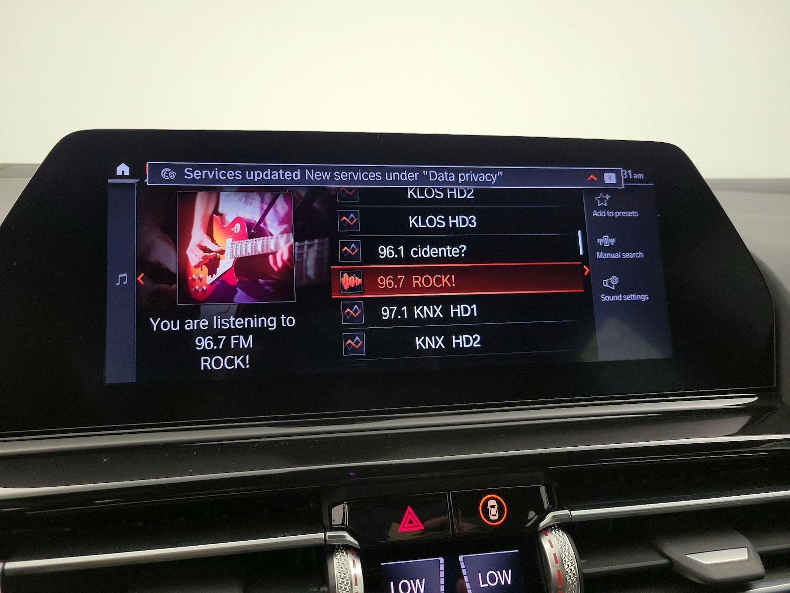 2021 BMW 8 Series 840i - Photo 17