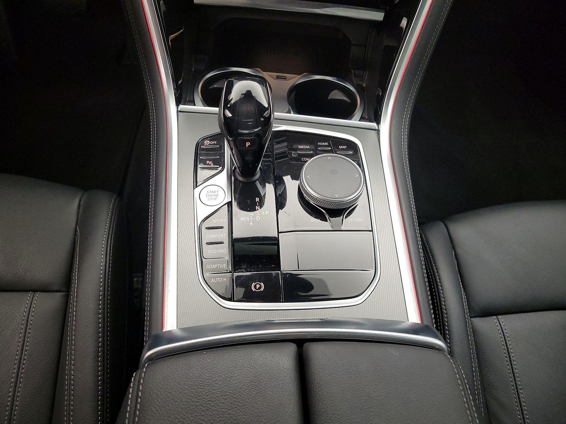 Thumbnail: 2021 BMW 8 Series - 18
