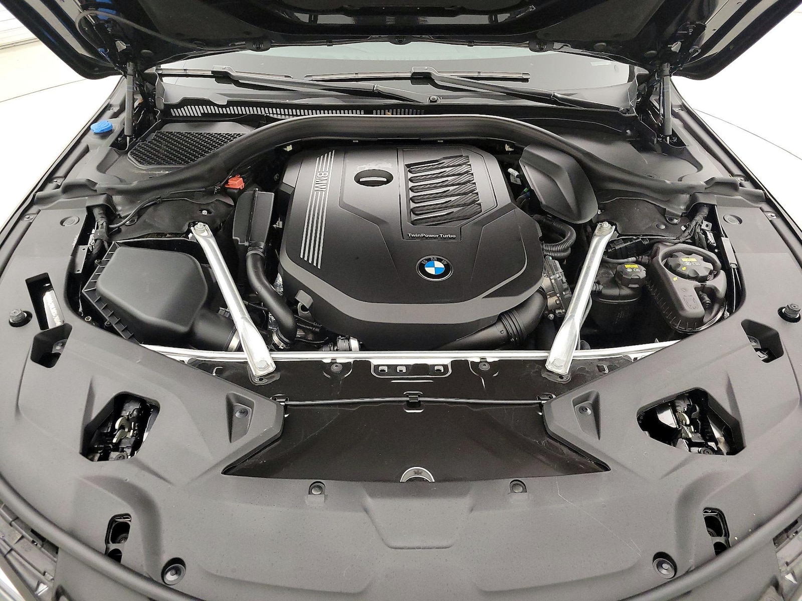 2021 BMW 8 Series 840i - Photo 24